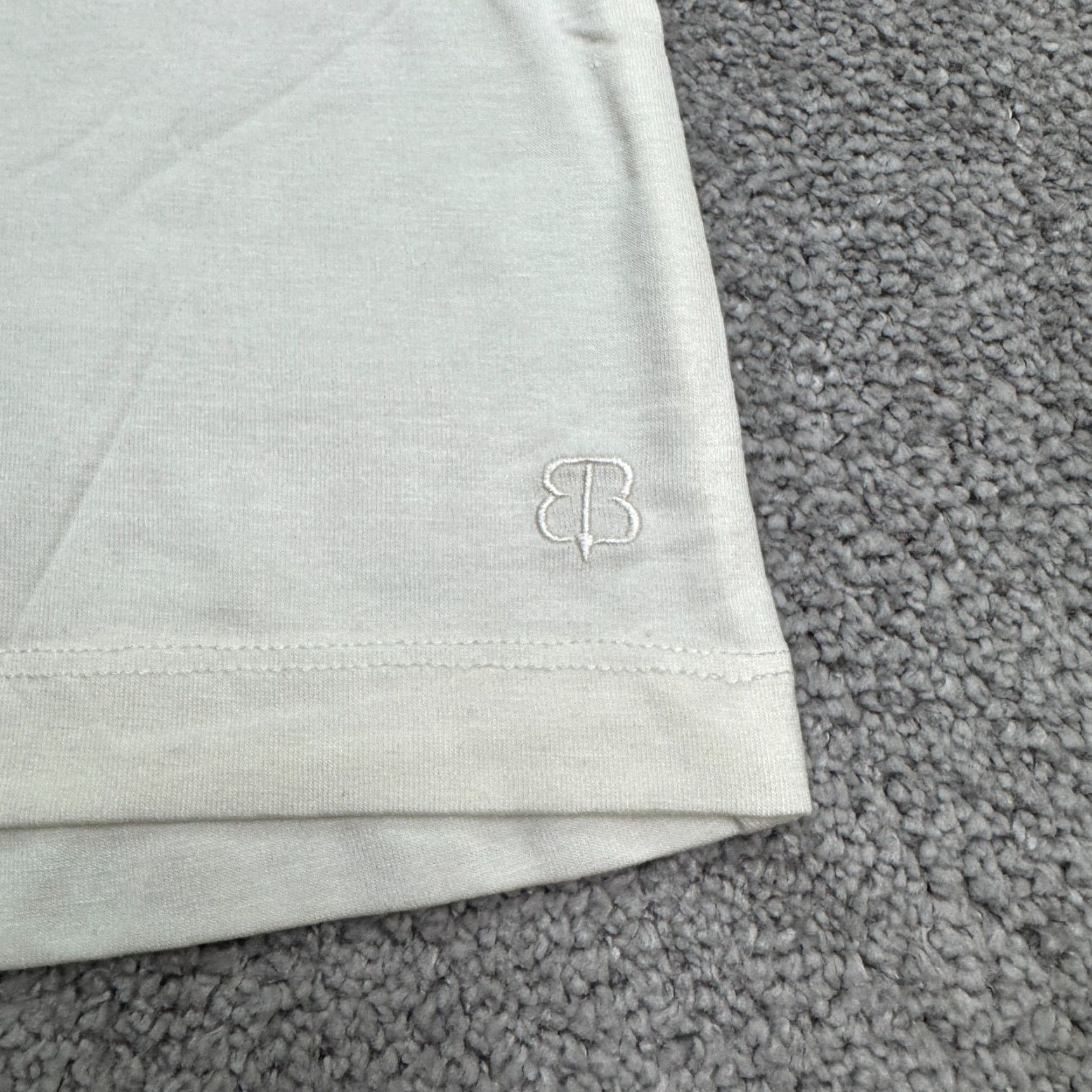 Essentials Betabrand Essential V-Neck Short Sleeve T-Shirt Womens XXL Ivory Casual Tee NWT Size XXL / US 16-18 / IT 52-54 - 6 Thumbnail