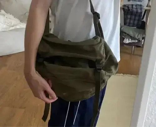 Japanese Brand Military Style crossbody messenger bag Size ONE SIZE - 4 Thumbnail