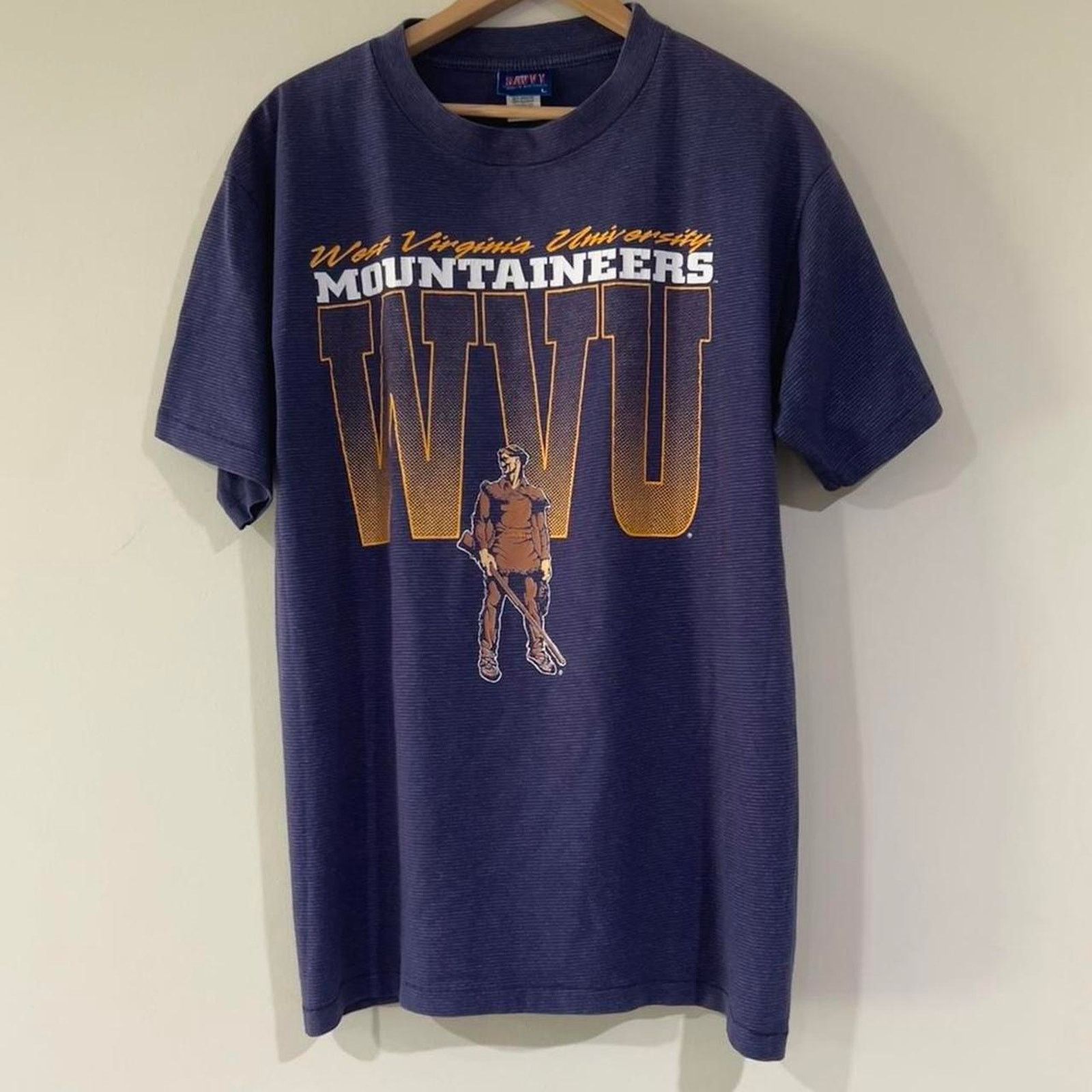 Other Vintage West Virginia Mountaineers Tee Shirt Size US L / EU 52-54 / 3 - 1 Thumbnail