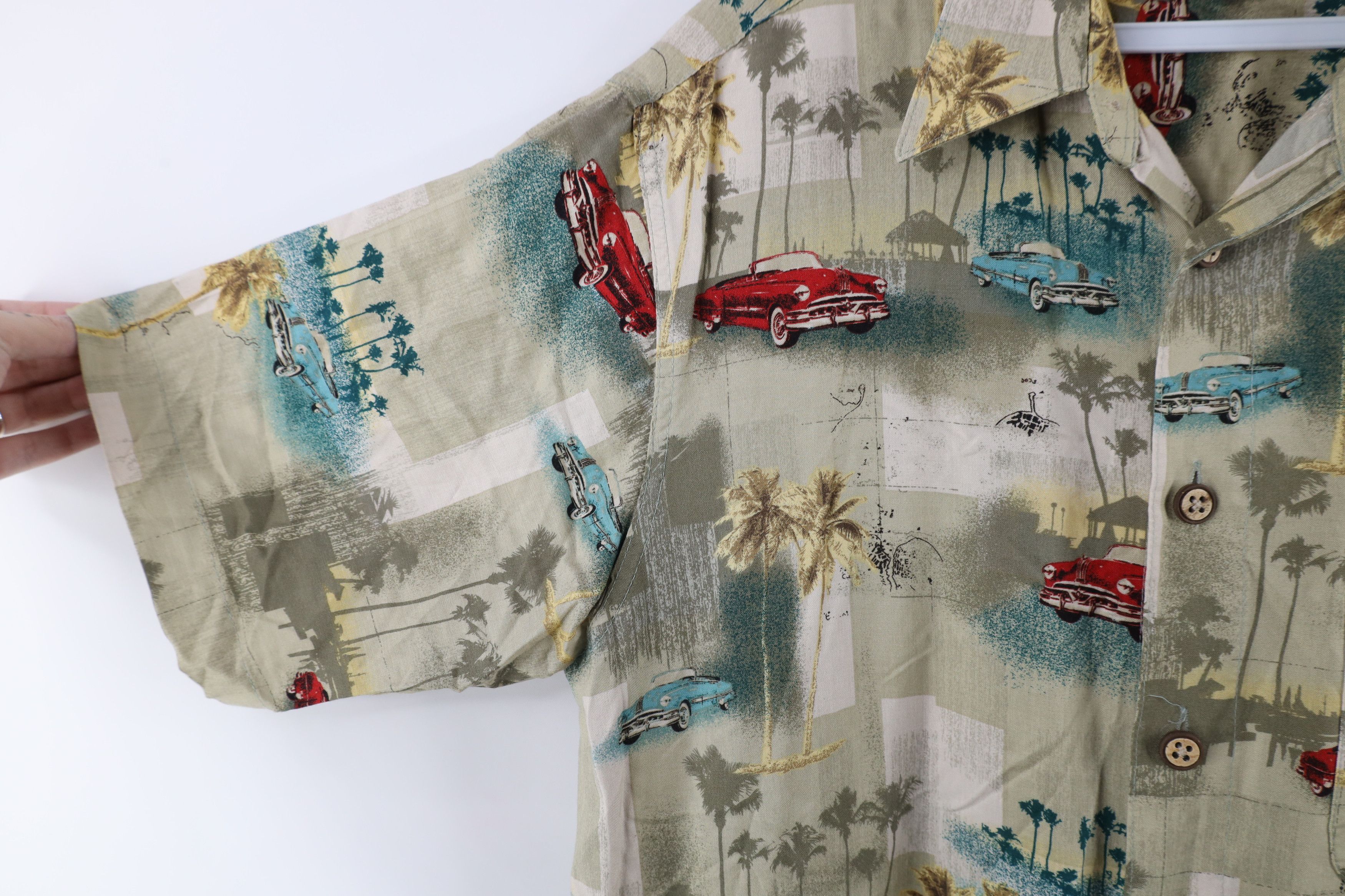 Vintage Vintage 90s Streetwear Car All Over Print Button Shirt Size US S / EU 44-46 / 1 - 5 Thumbnail