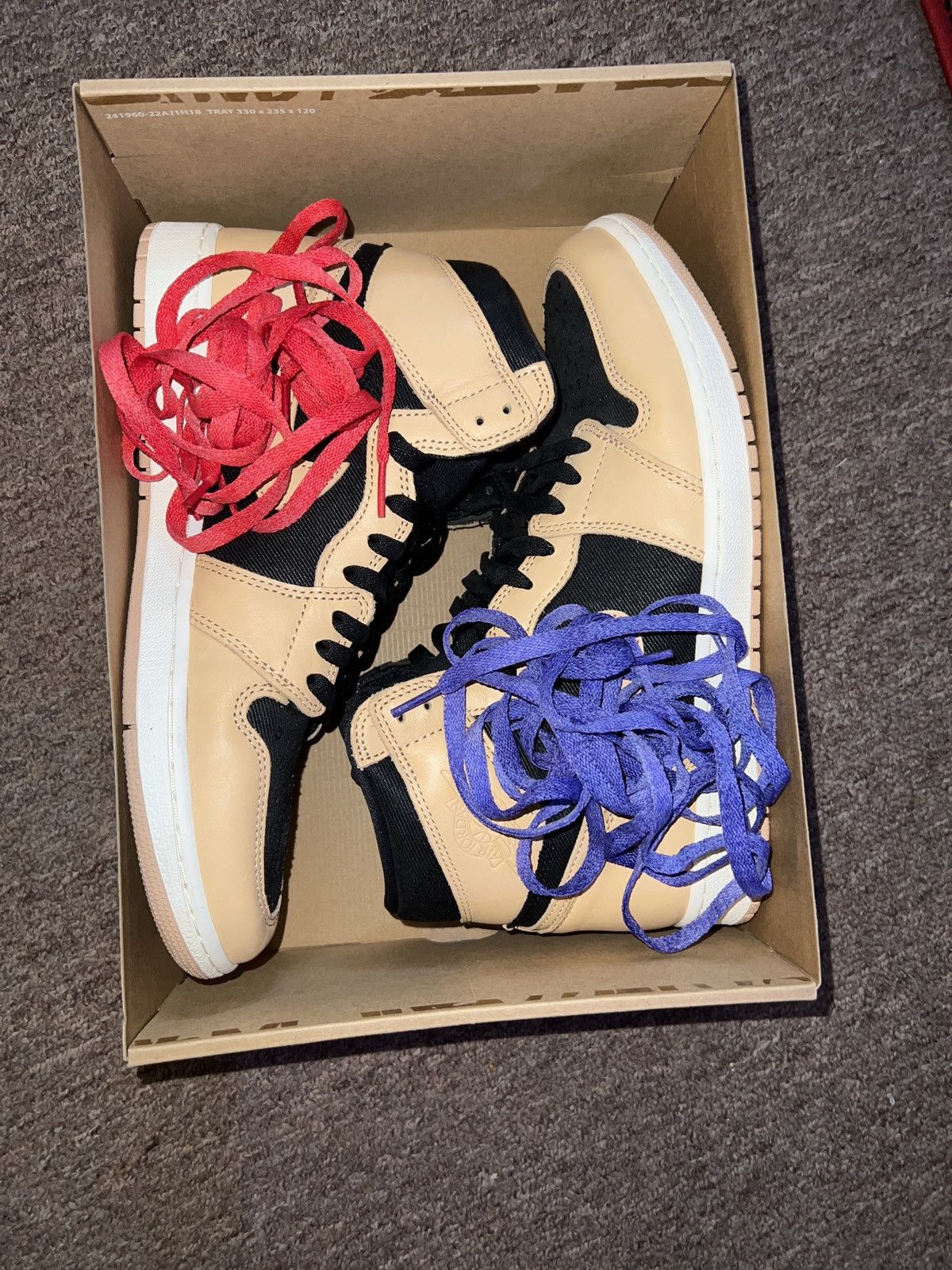 Jordan Brand × Nike Air Jordan 1 Retro High OG Size US 11 / EU 44 - 7 Thumbnail