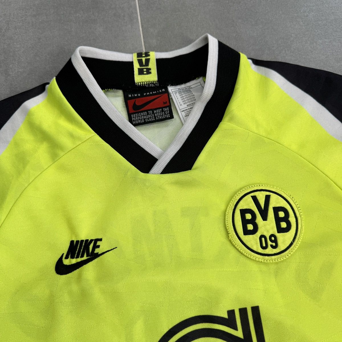 Nike Vintage Nike Borussia Dortmund 1995/1996 Home Soccer Shirt Size US M / EU 48-50 / 2 - 10 Thumbnail