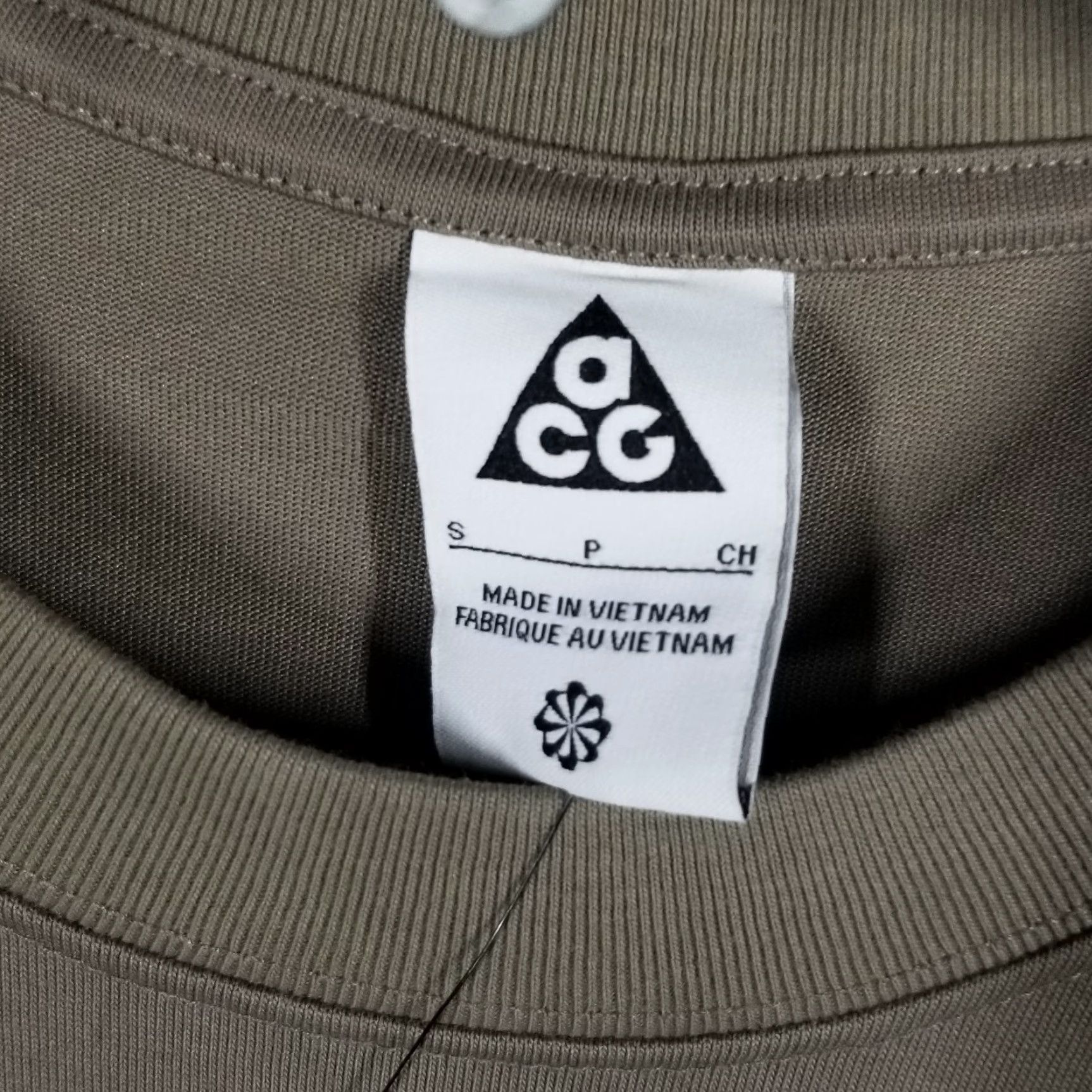 Nike Nike ACG Logo T-Shirt Mens Small Olive Green DV9636-040 Size US S / EU 44-46 / 1 - 4 Thumbnail