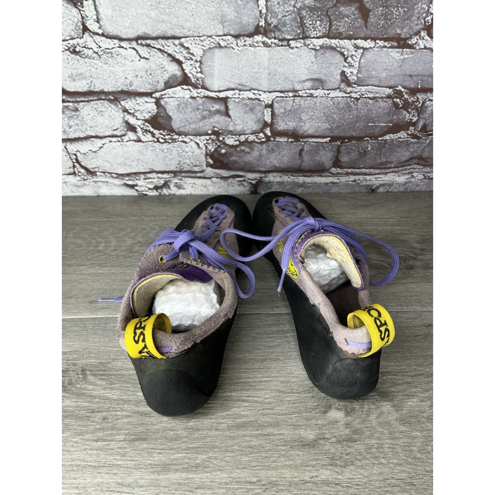 La Sportiva La Sportiva Mythos Climbing Shoes Purple Rock Climb Sneakers Size US 9 / EU 42 - 17 Thumbnail