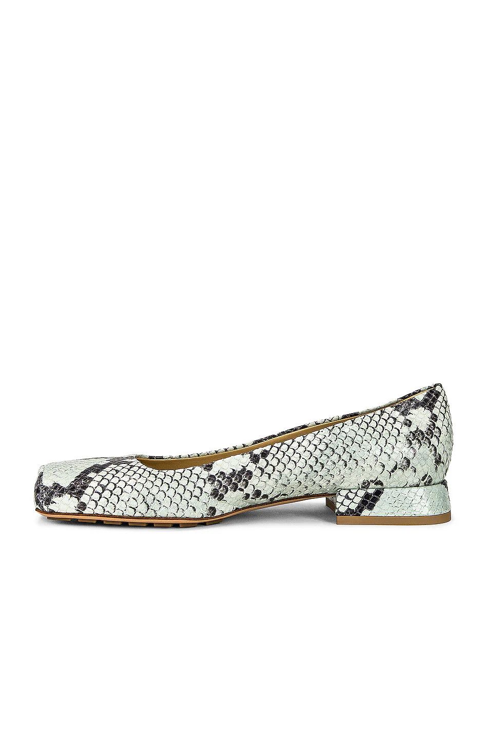 Bottega Veneta o1y0725 Ballet Flats in Sage Green/Black Size US 7 / IT 37 - 2 Thumbnail