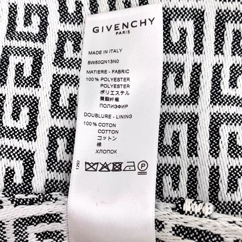 Givenchy Givenchy Colorblocked Logo Letter Jacquard Full Print Casu Size US M / EU 48-50 / 2 - 8 Thumbnail