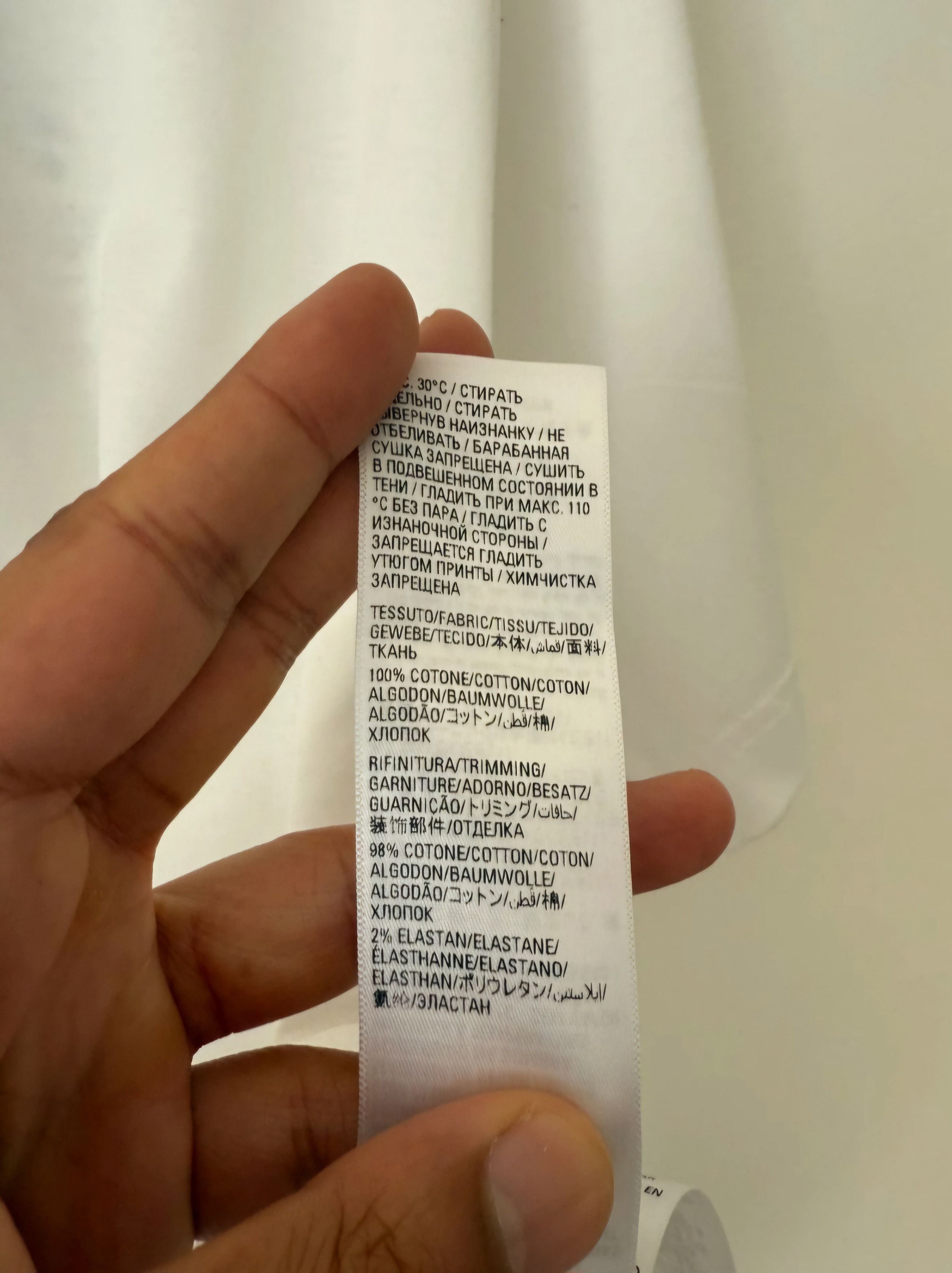 Balenciaga Balenciaga Garde-Robe Care Label Logo T-Shirt Size US S / EU 44-46 / 1 - 8 Thumbnail
