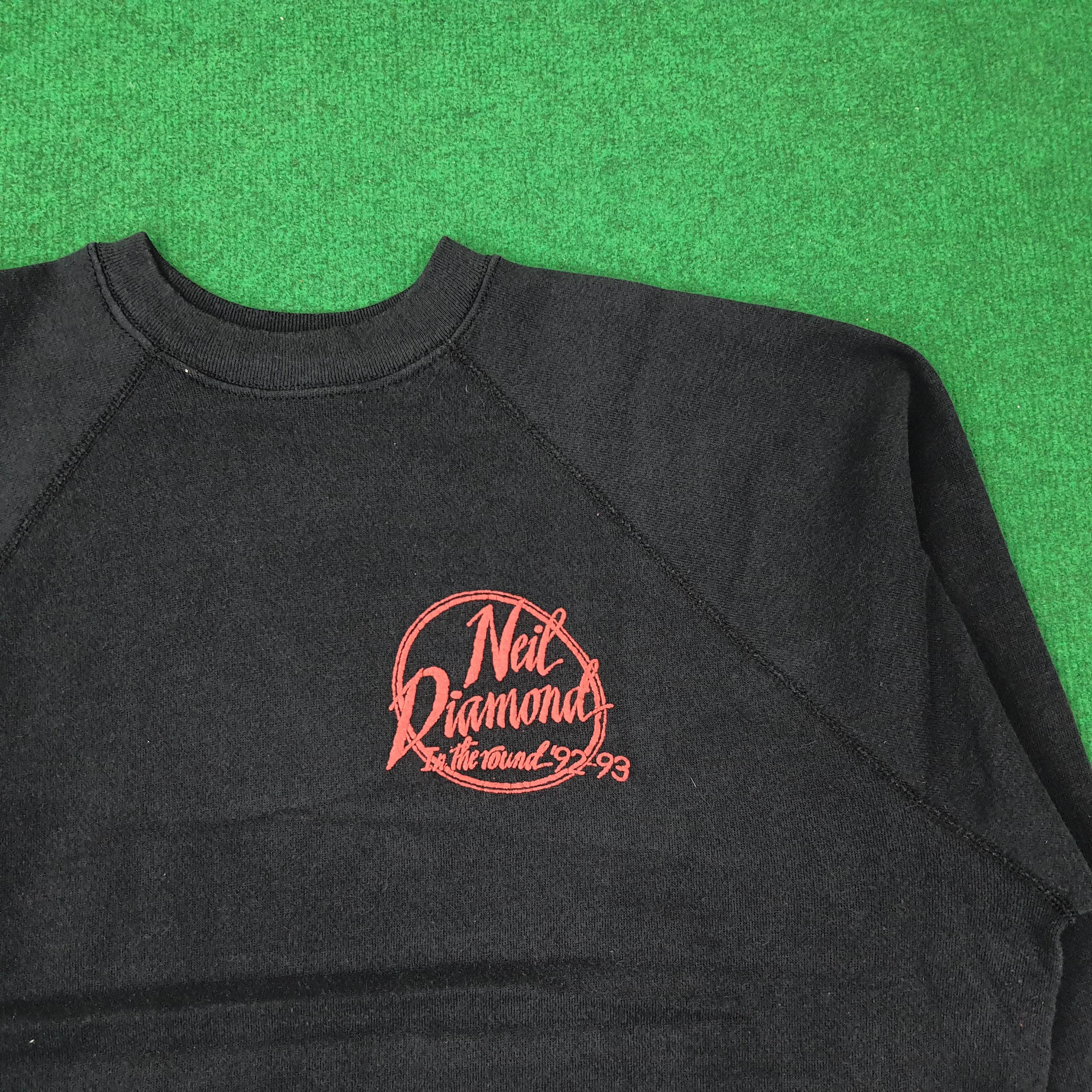 Band Tees Vintage Neil Diamond American Singer Sweatshirt C246N19 Size US L / EU 52-54 / 3 - 4 Thumbnail