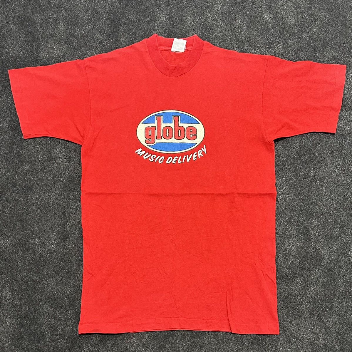 Fruit Of The Loom Vintage globe music delivery tshirt Size US M / EU 48-50 / 2 - 1 Thumbnail