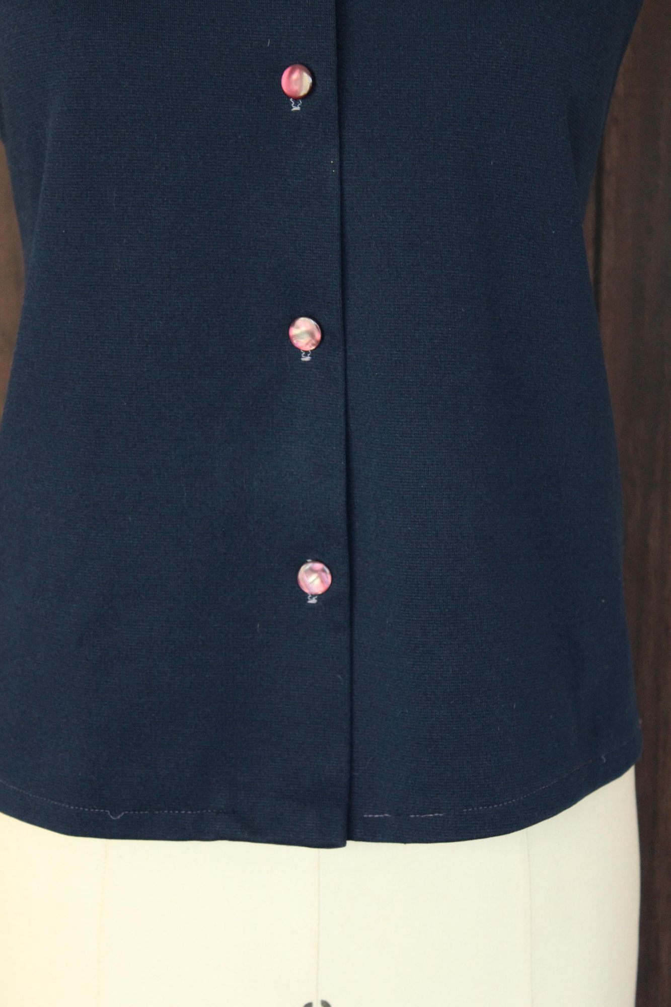 Vintage Vintage 1970s Shirt, Dagger Collar Navy Blue Button Down Pol Size S / US 4 / IT 40 - 3 Thumbnail