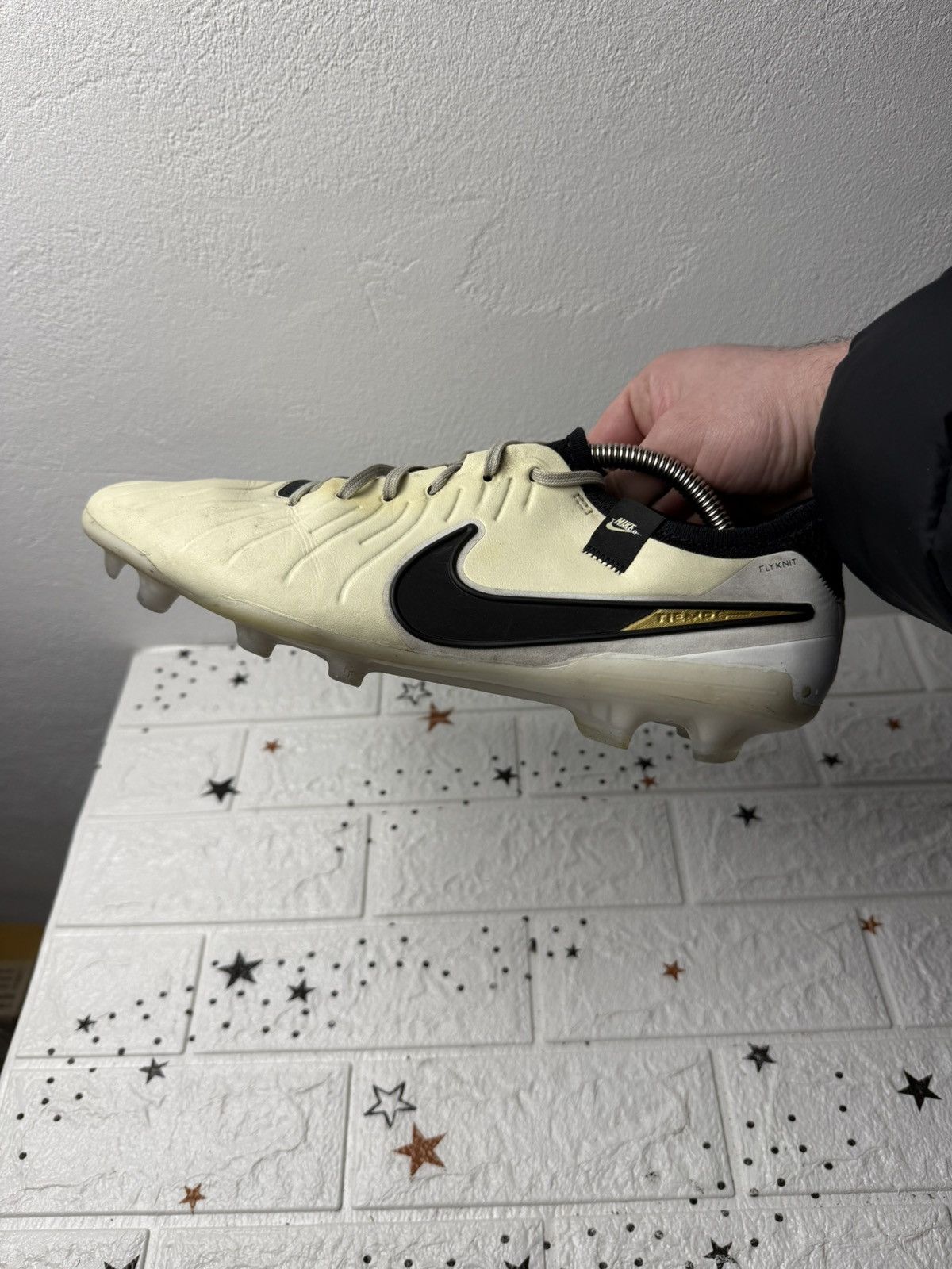 Nike Nike Tiempo Legend 10 Elite FG US12 UK11 EUR46 DV4328-700 Size US 12 / EU 45 - 2 Thumbnail