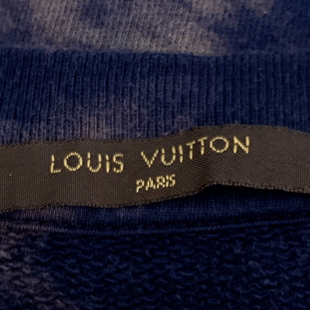 Louis Vuitton Louis Vuitton Navy Camouflage Scissors Sweatshirt Size XS / US 0-2 / IT 36-38 - 6 Thumbnail