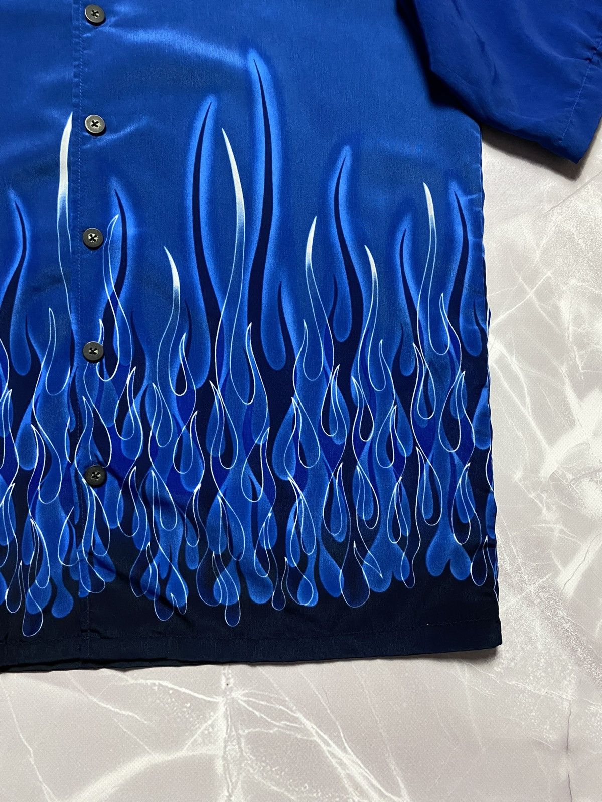 Vintage Vintage Y2K MT:2 Blue Flames Short Sleeve Shirt Mens Size M Size US M / EU 48-50 / 2 - 3 Thumbnail