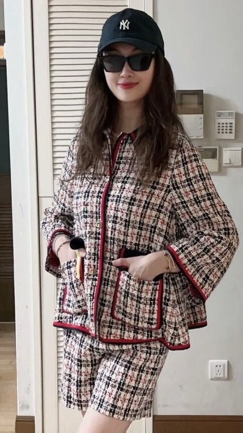 Gucci Gucci Two-Pocket Tweed Jacket Size S / US 4 / IT 40 - 1 Thumbnail