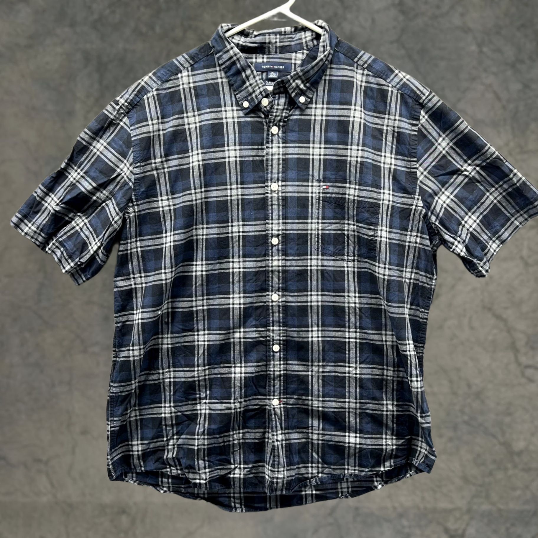 Tommy Hilfiger Tommy Hilfiger Shirt Mens XL Blue Black Plaid Short Sleeve Classic Fit Oxford Shirt Size US XL / EU 56 / 4 - 1 Thumbnail