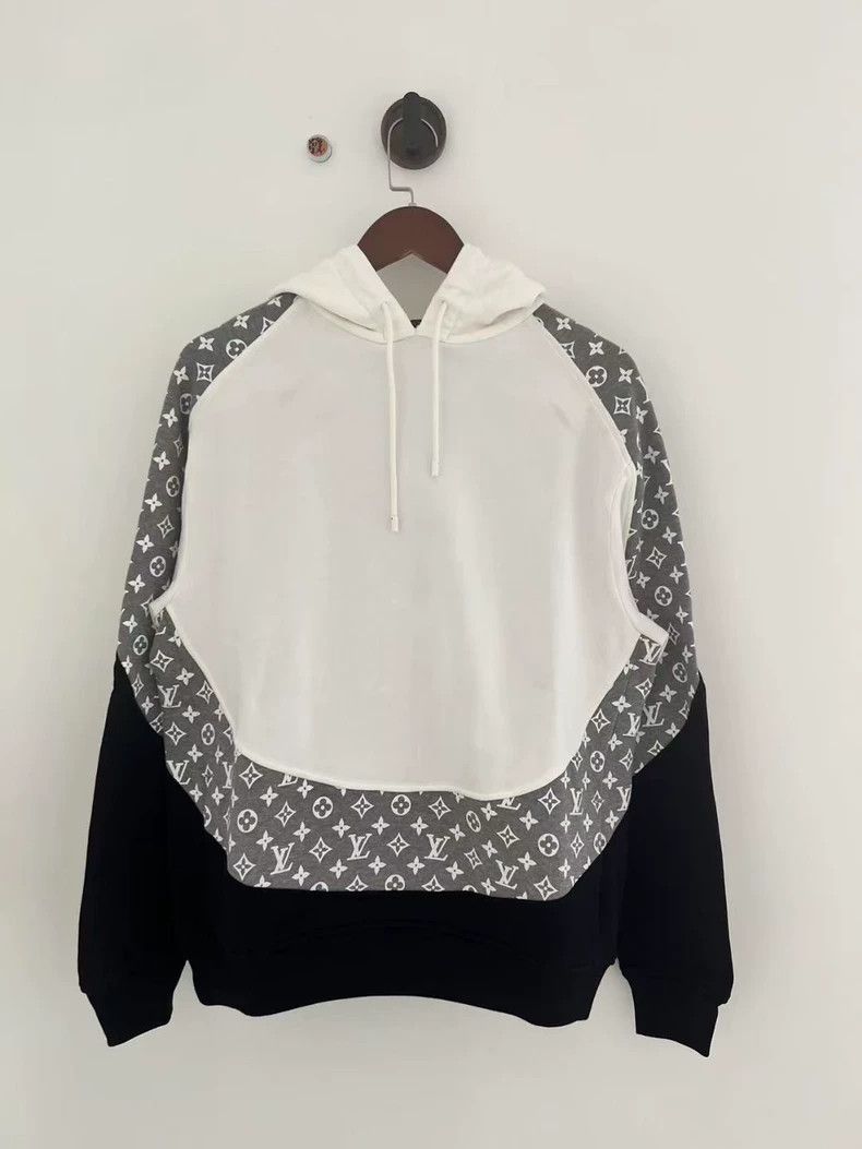 Louis Vuitton Louis Vuitton Black and White Logo Hoodie Size US M / EU 48-50 / 2 - 1 Thumbnail