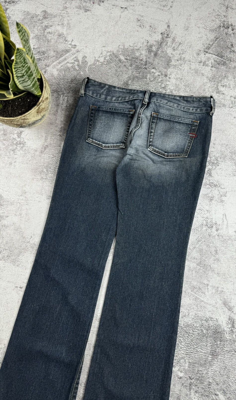 Diesel Diesel Cherone Y2K Distressed Denim Straight Jeans Trousers Size 30" / US 8 / IT 44 - 18 Thumbnail