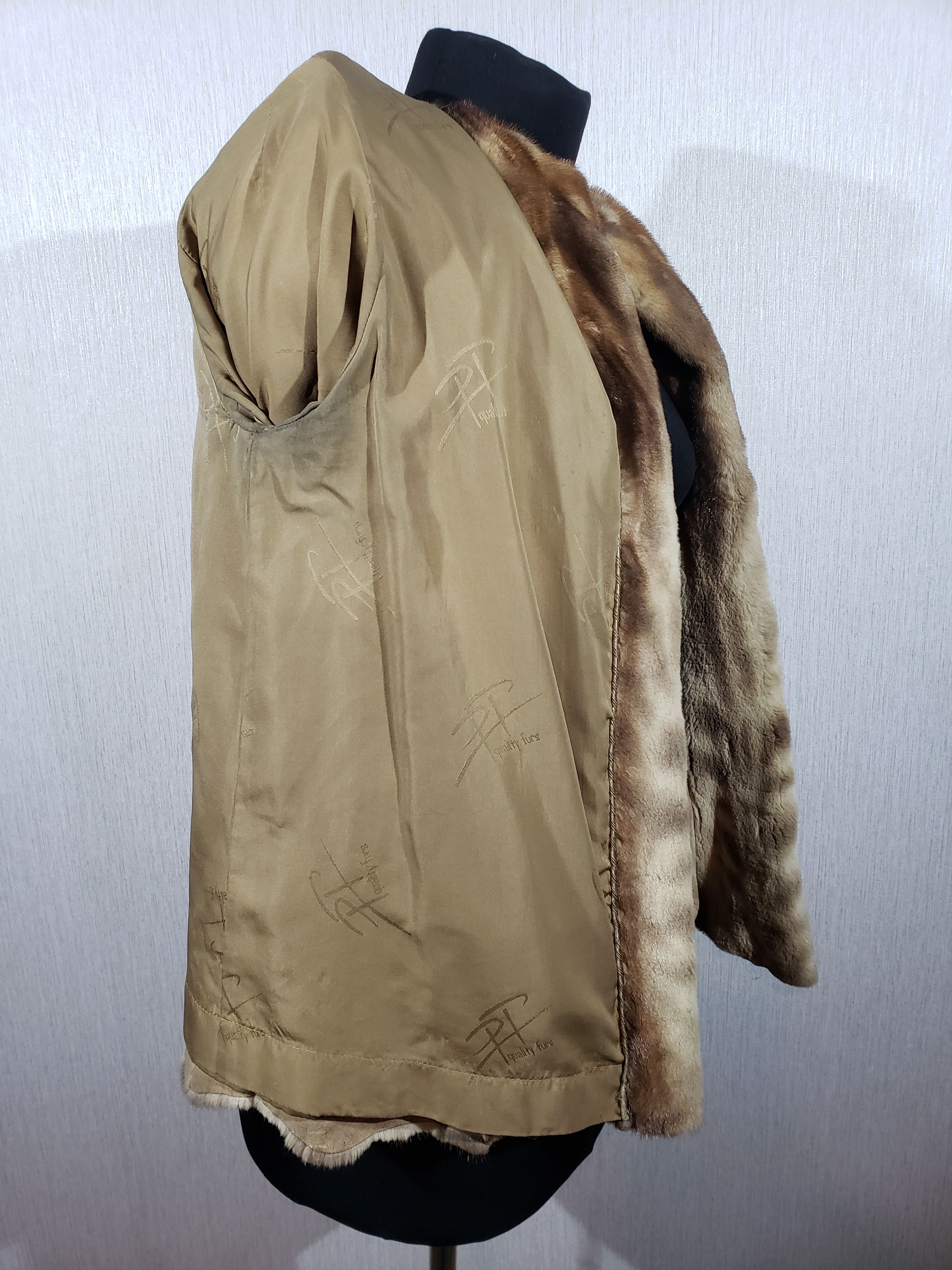 Other Stylish women's mink coat. Size XL / US 12-14 / IT 48-50 - 8 Thumbnail