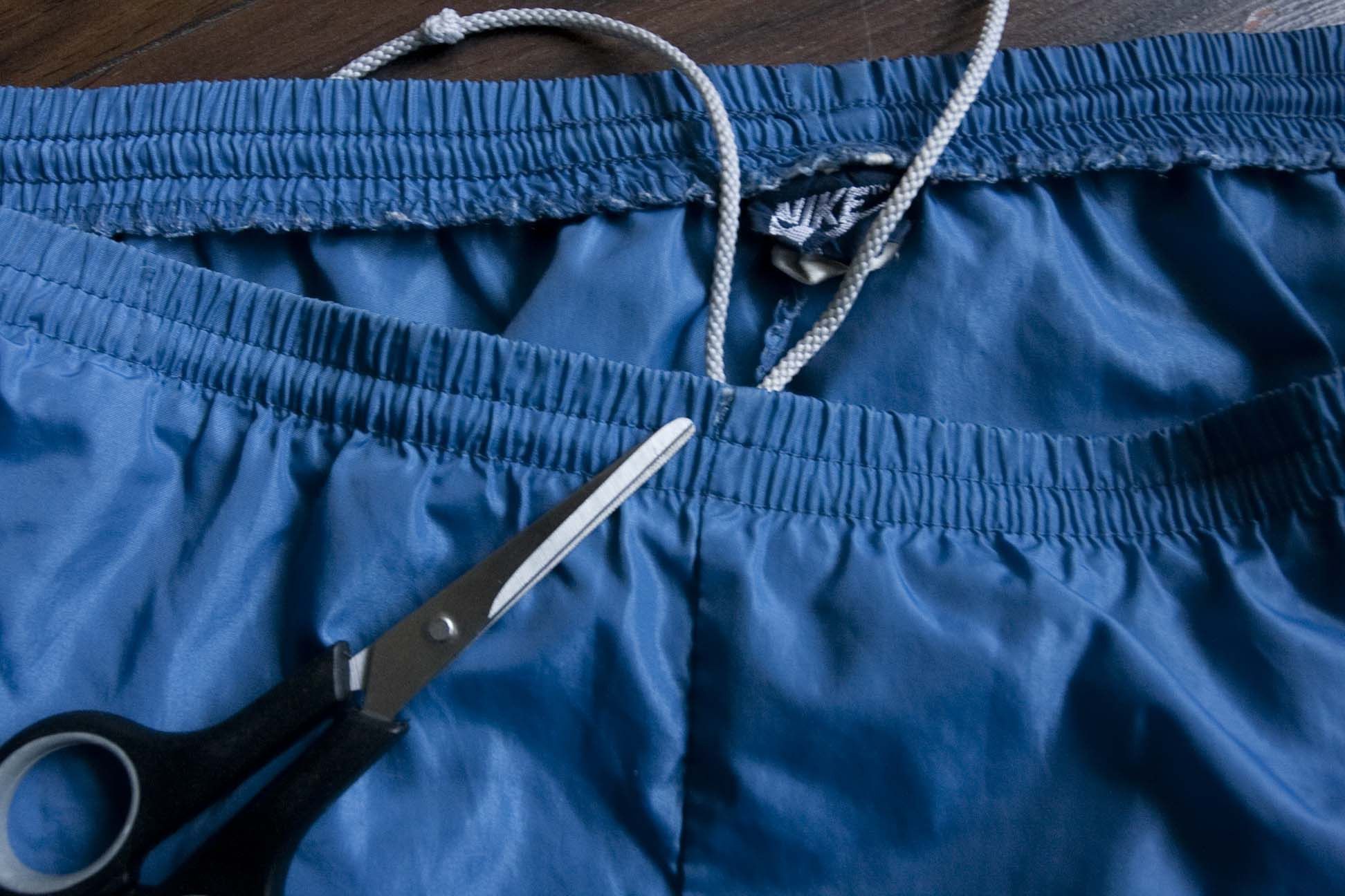 Nike × Vintage Nike Track Pants Vintage 80s Size 34x31 Blue Made in Japan Size US 34 / EU 50 - 8 Thumbnail