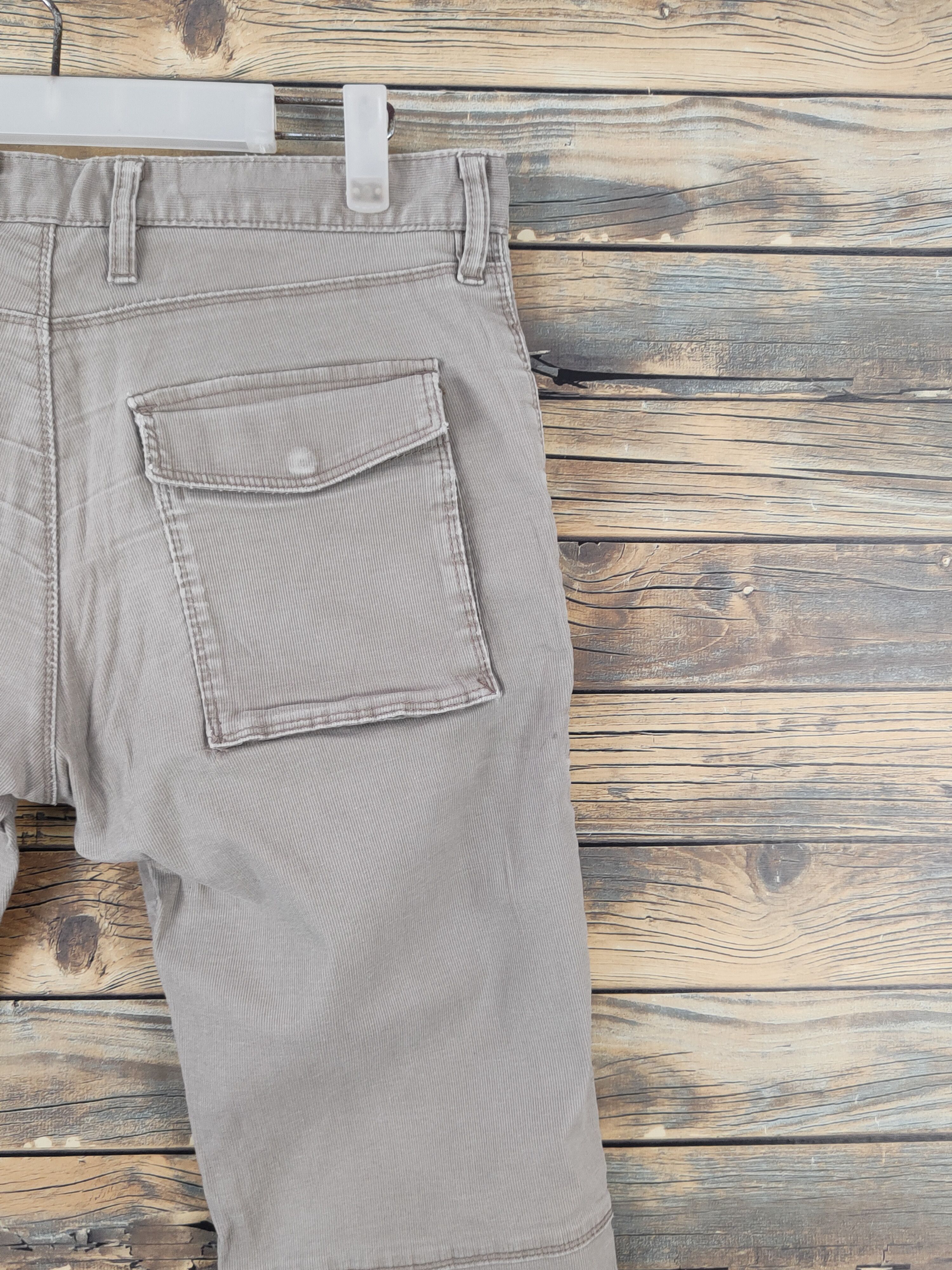 Japanese Brand Uniqlo Beige Multipocket cargo Casual Pants #W1577 Size 31" - 10 Thumbnail