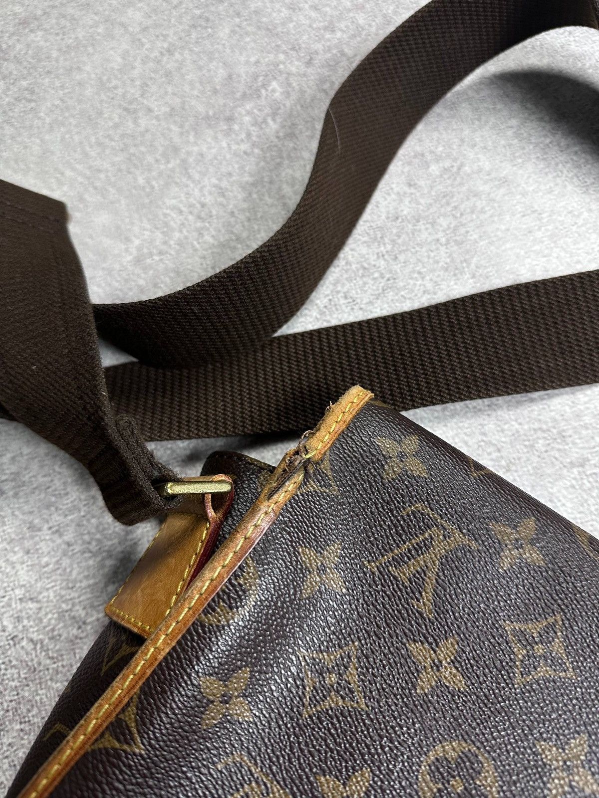 Louis Vuitton Vintage Louis Vuitton Bosphore Monogram Luxury Bag Rare Size ONE SIZE - 8 Thumbnail