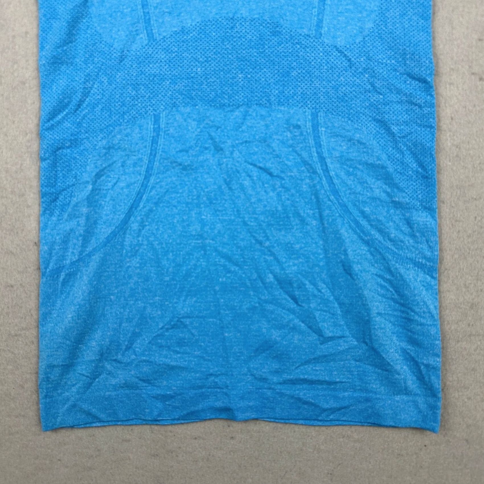 Lululemon VINTAGE Lululemon Shirt Womens 4 Blue Swiftly Tech Short Sleeve Seamless Running Crew Size S / US 4 / IT 40 - 3 Thumbnail