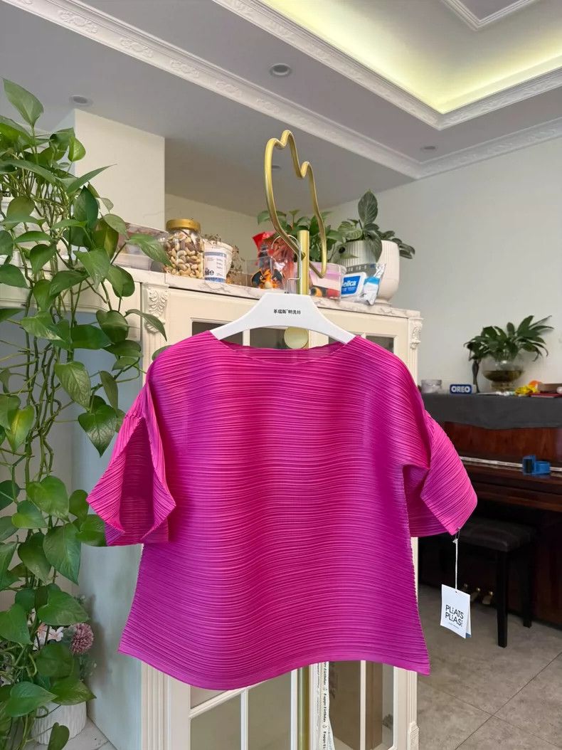Issey Miyake Issey Miyake size:3 Pink princess sleeve top Size XS / US 0-2 / IT 36-38 - 1 Thumbnail