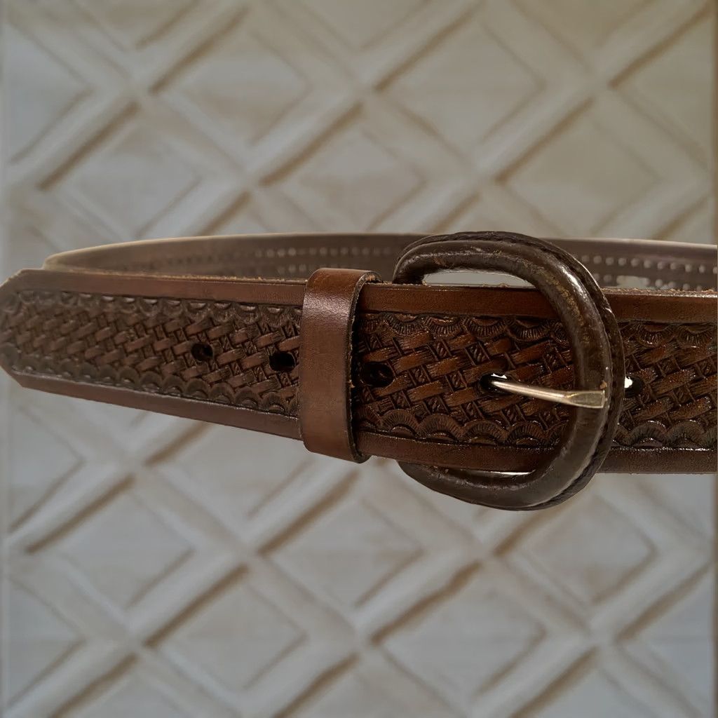 Vintage VINTAGE RM Hecho En Mexico Brown Tan Leather Woven Belt Size 42 Men Belt Western Embossed Adjustable Buckle Braided/Woven Work Belt USA Leather Men Size 42 - 1 Thumbnail