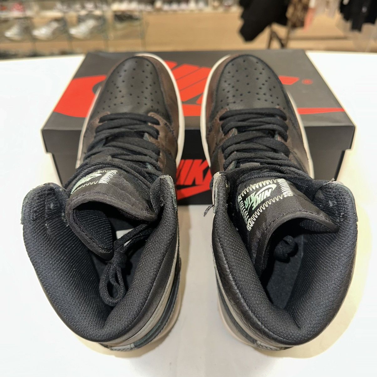 Jordan Brand Size 10 - Air Jordan 1 Retro High OG Patina 555088-033 Size US 10 / EU 43 - 3 Thumbnail