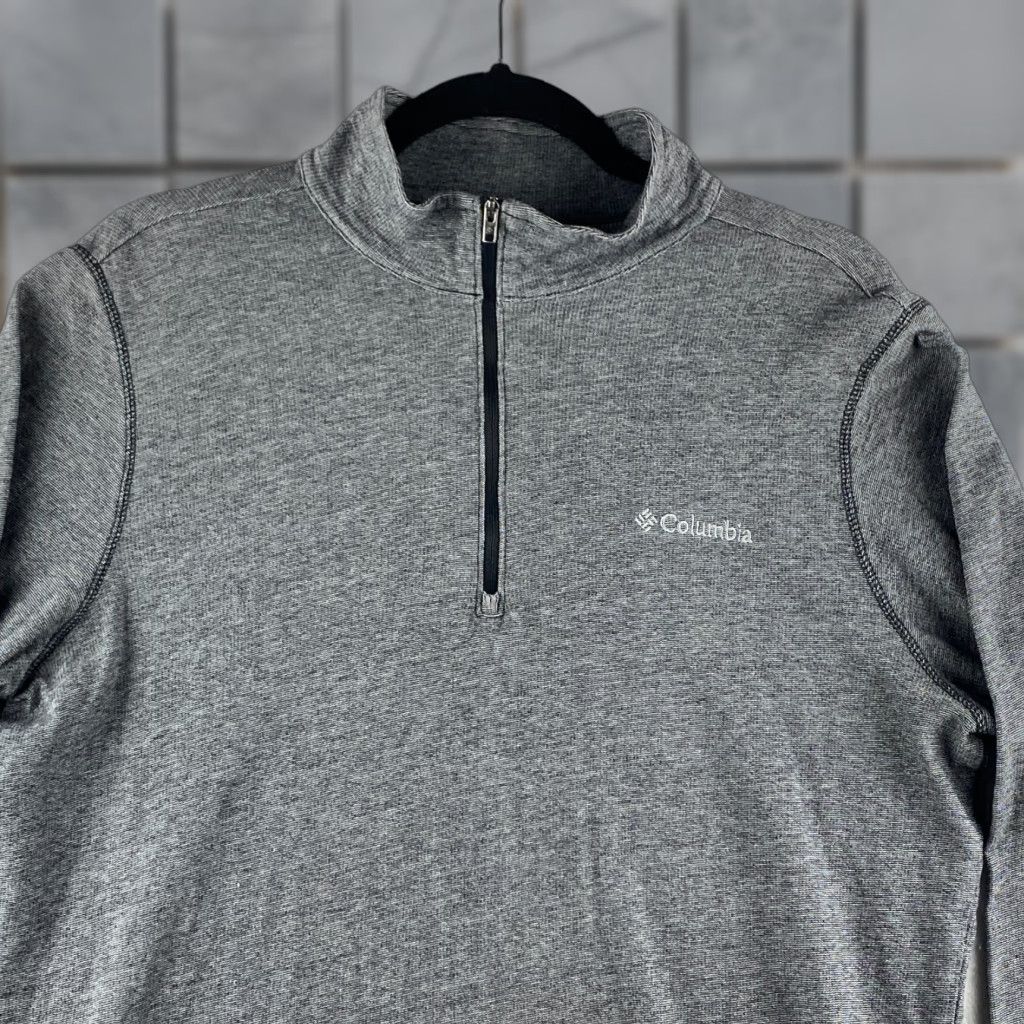 Vintage Columbia Mens Sweater Gray M 1/4 Zip Pullover Long Sleeve High Neck Lightweight Cotton Polyester Logo Shirt Size US M / EU 48-50 / 2 - 1 Thumbnail