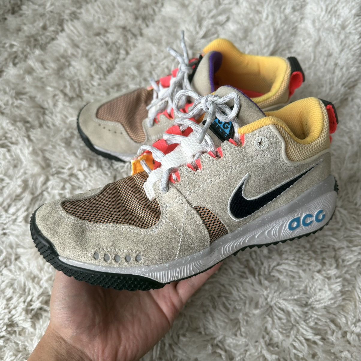 Nike ACG Sz 7.5 Women’s Nike ACG Dog Mountain Summit White FAST SHIP Size US 7.5 / IT 37.5 - 1 Thumbnail