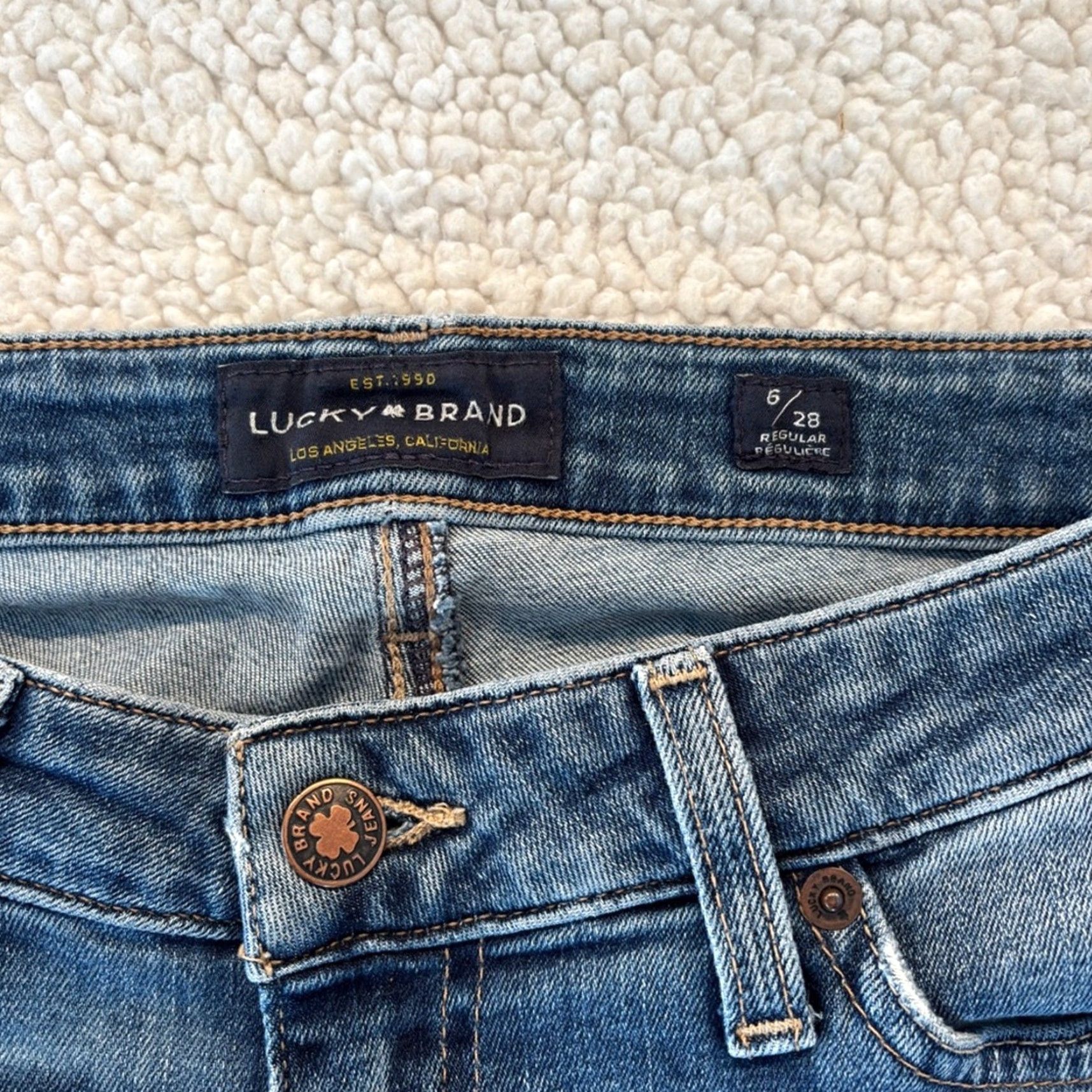 Lucky Brand Lucky Brand Jeans Leila Lake Medium Wash Orta Denim Women’s 28 Straight Jeans Made in Mexico Women’s Jeans Size 28" / US 6 / IT 42 - 6 Thumbnail