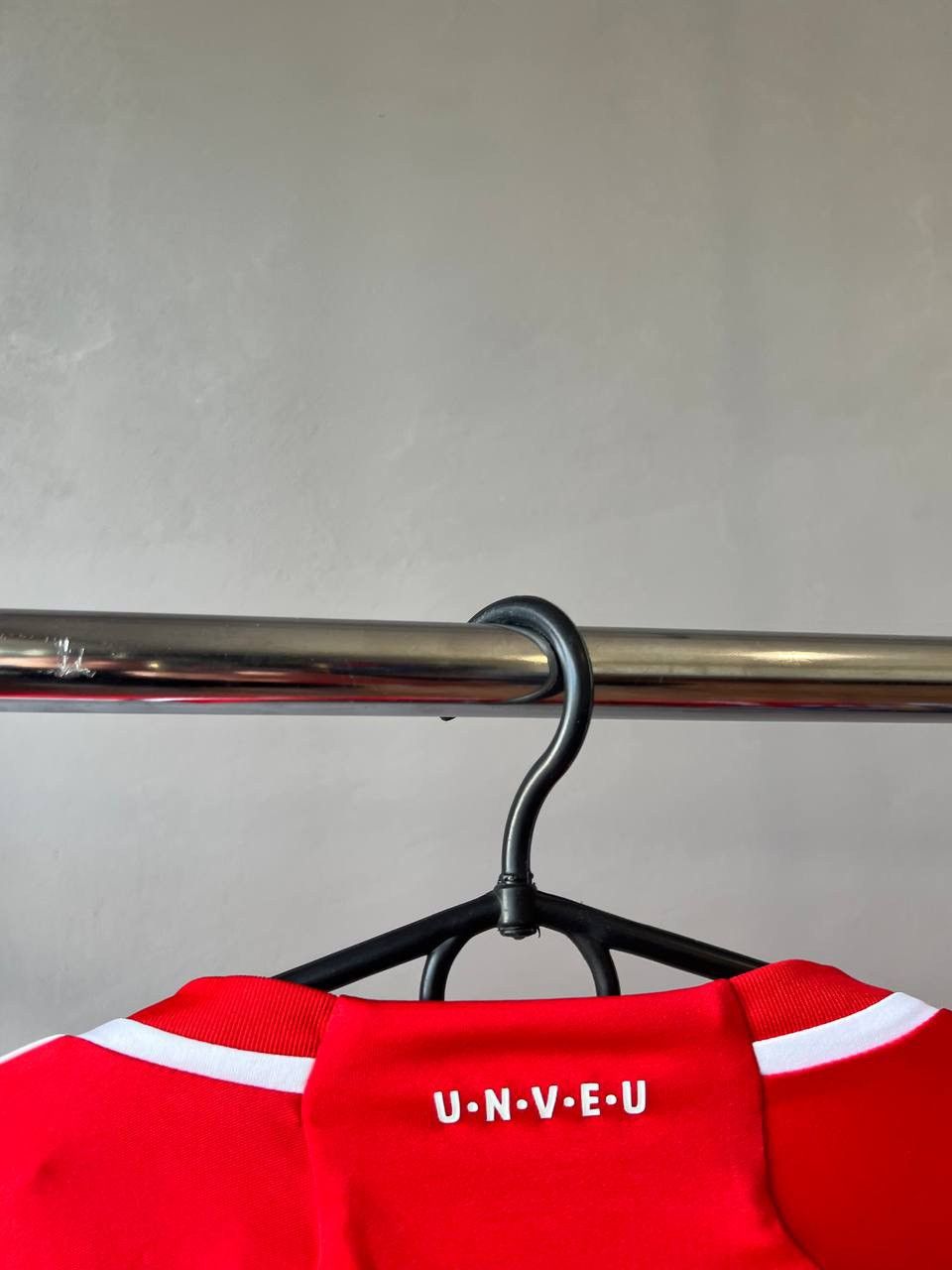 Adidas 2023/24 UNION BERLIN HOME SOCCER FOOTBALL JERSEY ADIDAS XL Size US XL / EU 56 / 4 - 16 Thumbnail