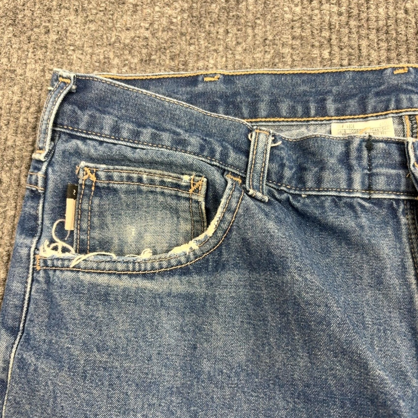 Carhartt VINTAGE Carhartt Jeans Mens 38x30 Blue Flame-Resistant Distressed Relaxed Fit Denim Workwear FR Logo 5-Pocket Mens Jeans Size US 38 / EU 54 - 3 Thumbnail