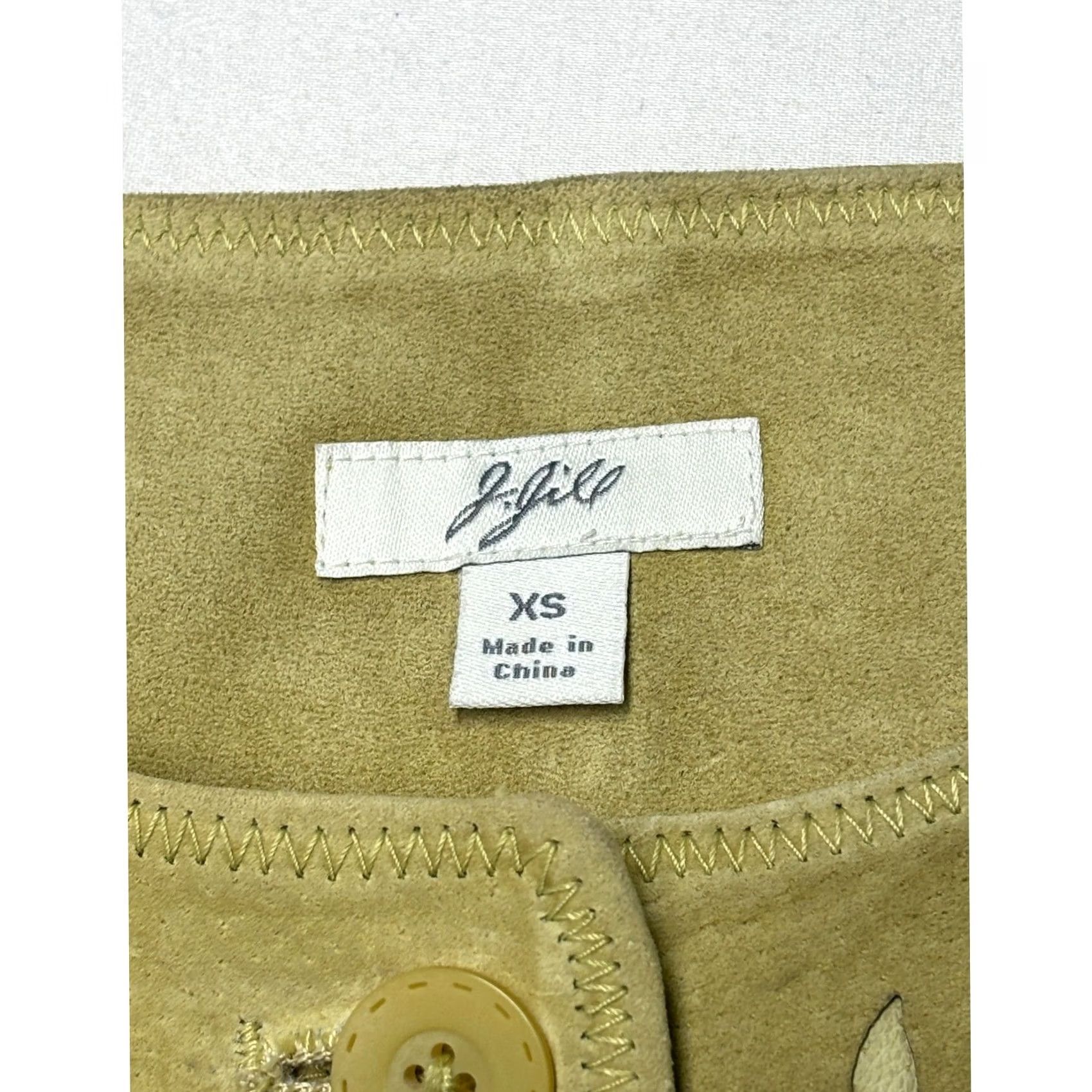 J. Jill VINTAGE J. Jill Womens XS Yellow Suede Leather Jacket Eyelet Floral Laser Cut Buttoned Short Sleeve Jacket Women XS Yellow Floral Eyelet Jacket Size XS / US 0-2 / IT 36-38 - 3 Thumbnail
