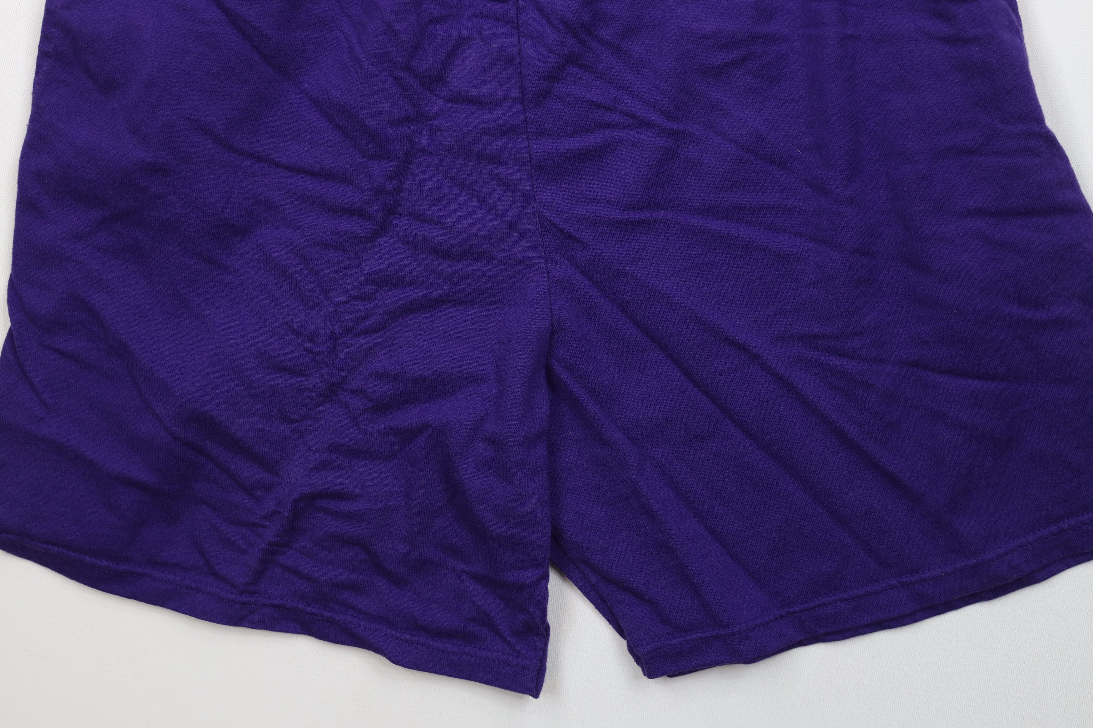 Vintage Vintage 90s Streetwear Above Knee Shorts Purple Cotton USA Size US 34 / EU 50 - 4 Thumbnail