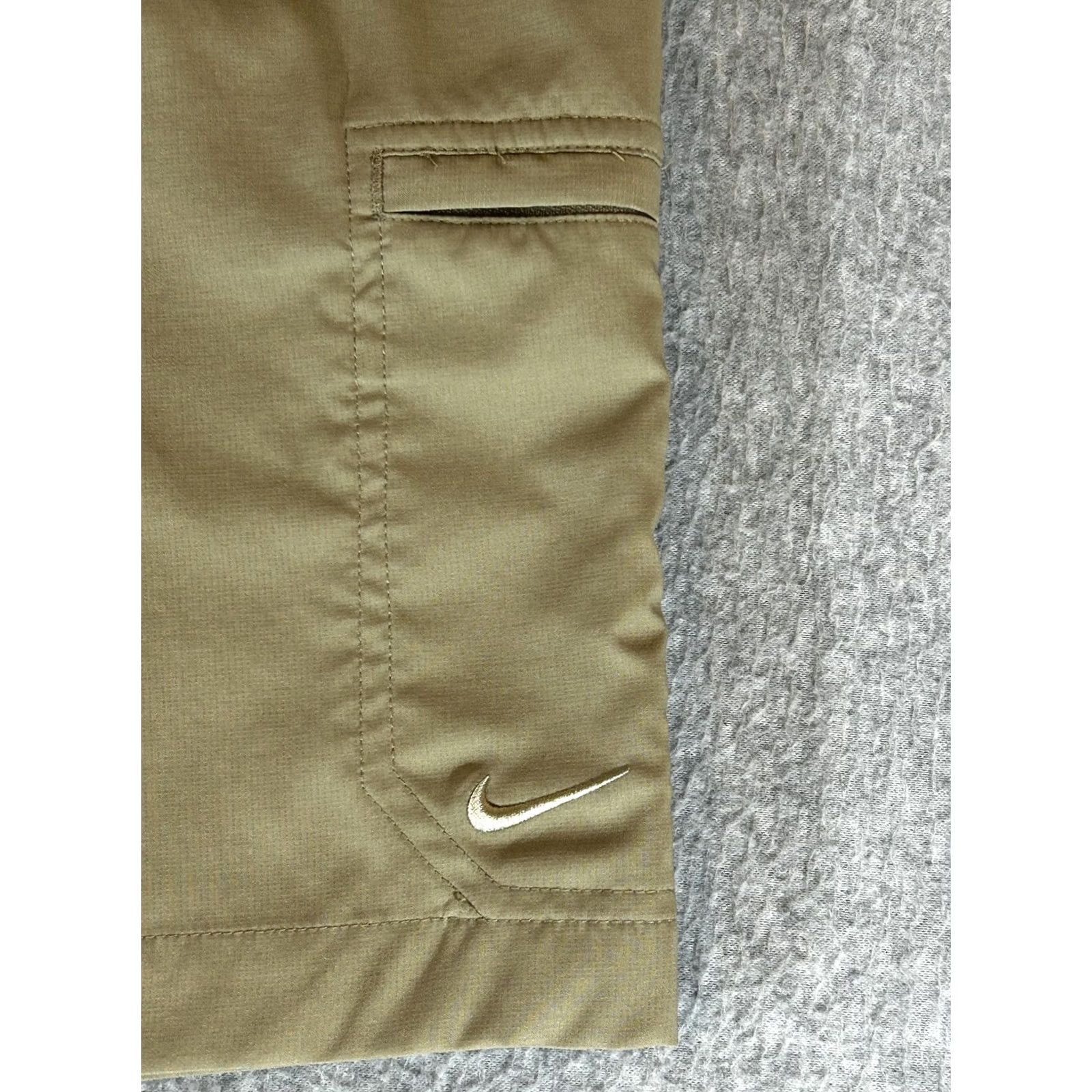 Nike Nike Shorts Mens 36 Dri-Fit Golf Cargo Khaki Performance Lightweight Stretch Size US 36 / EU 52 - 2 Thumbnail