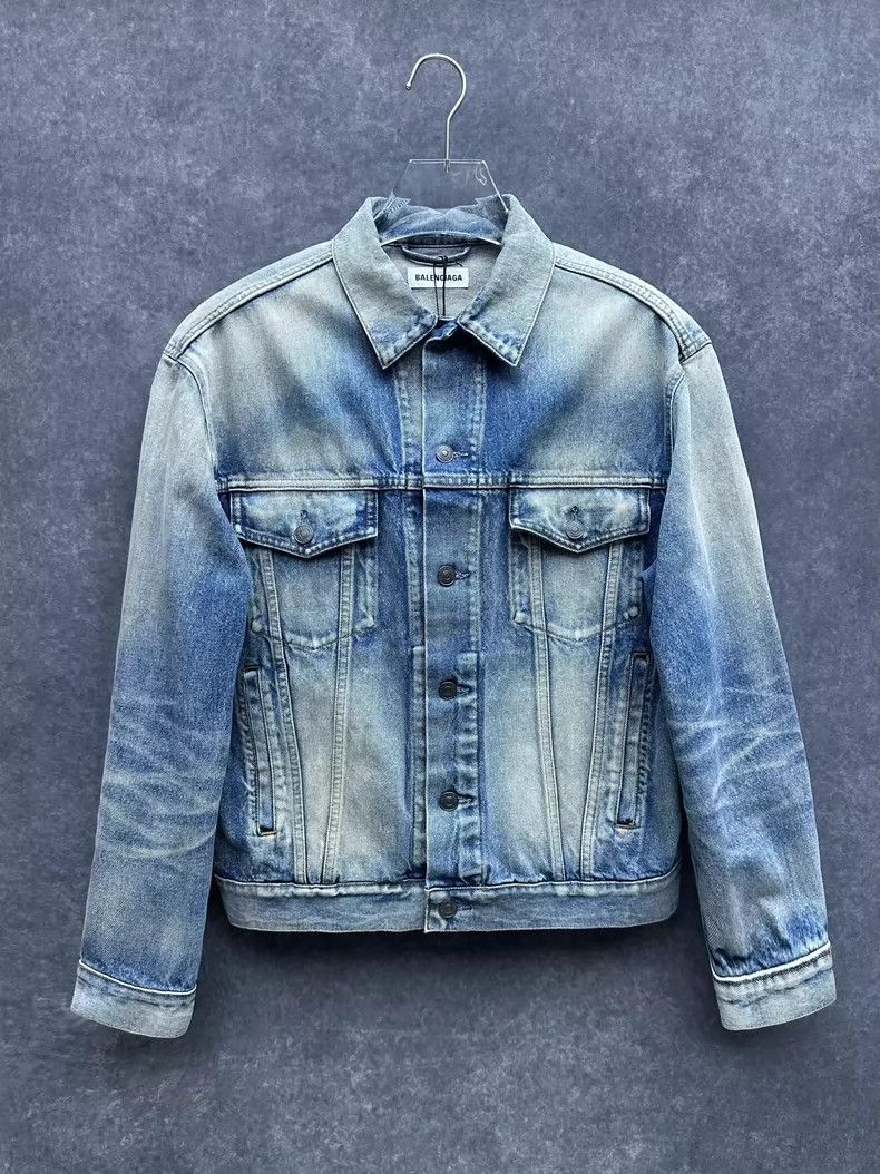 Balenciaga Balenciaga size 34 Blue washing destroys the letter logo b Size XS / US 0-2 / IT 36-38 - 1 Thumbnail