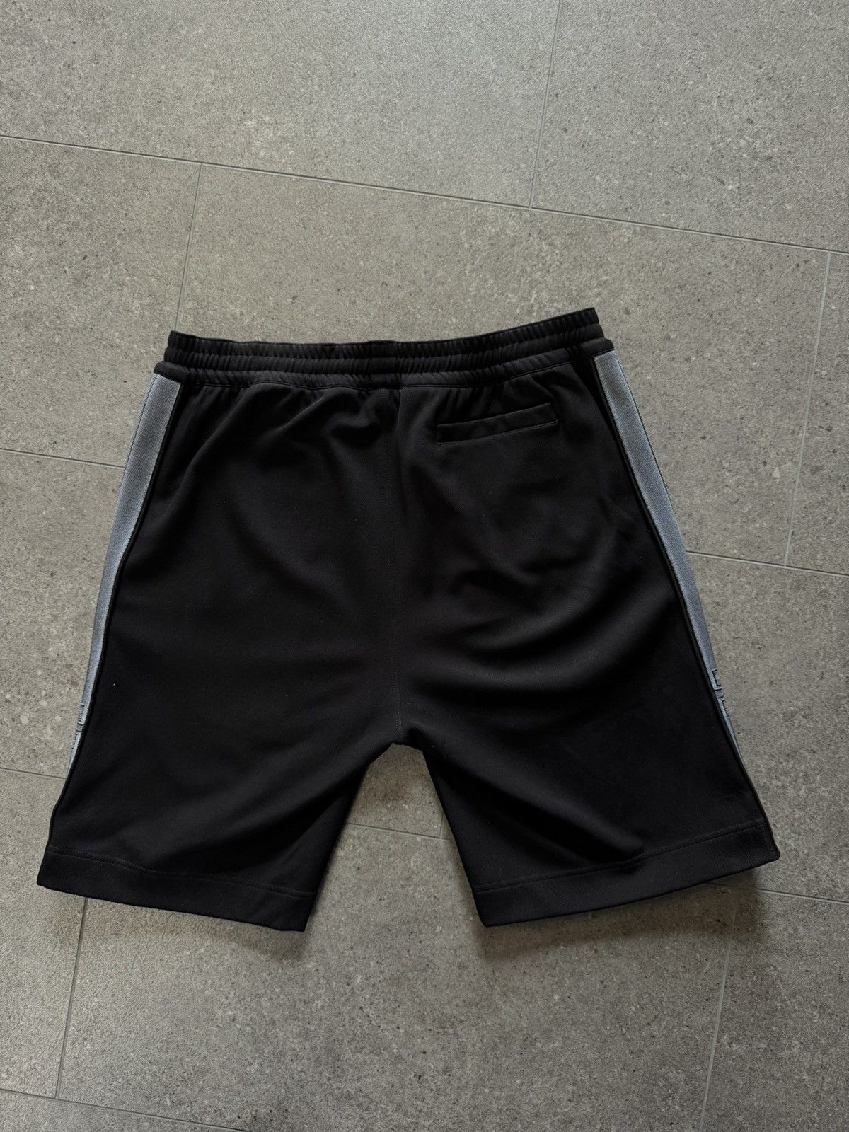 Givenchy GIVENCHY MENS BLACK SHORTS SIZE L Size US 36 / EU 52 - 4 Thumbnail