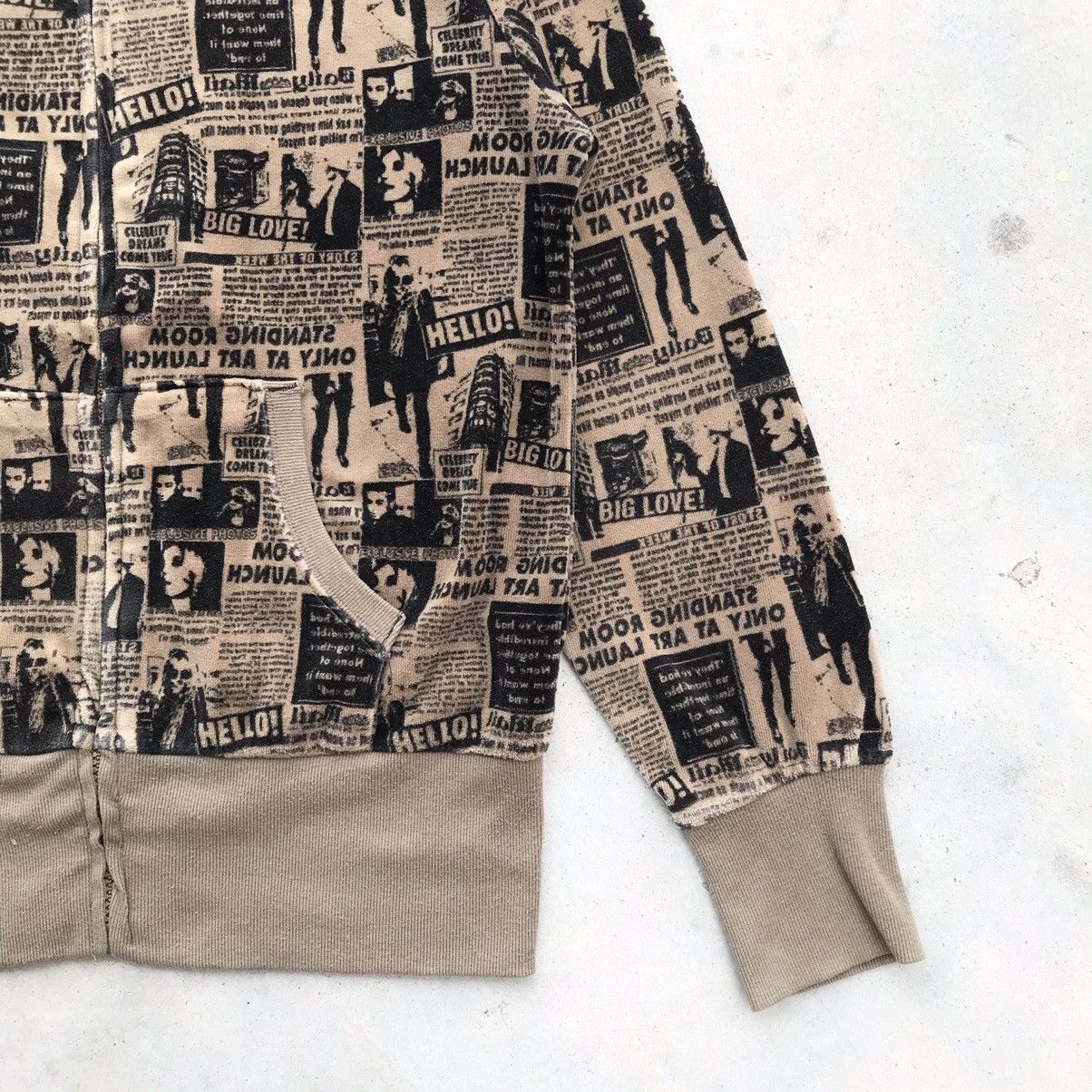 Hysteric Glamour 2000's Jevoudrais by Tinks " Standing Room " Hoodie Velvet Size L / US 10 / IT 46 - 8 Thumbnail
