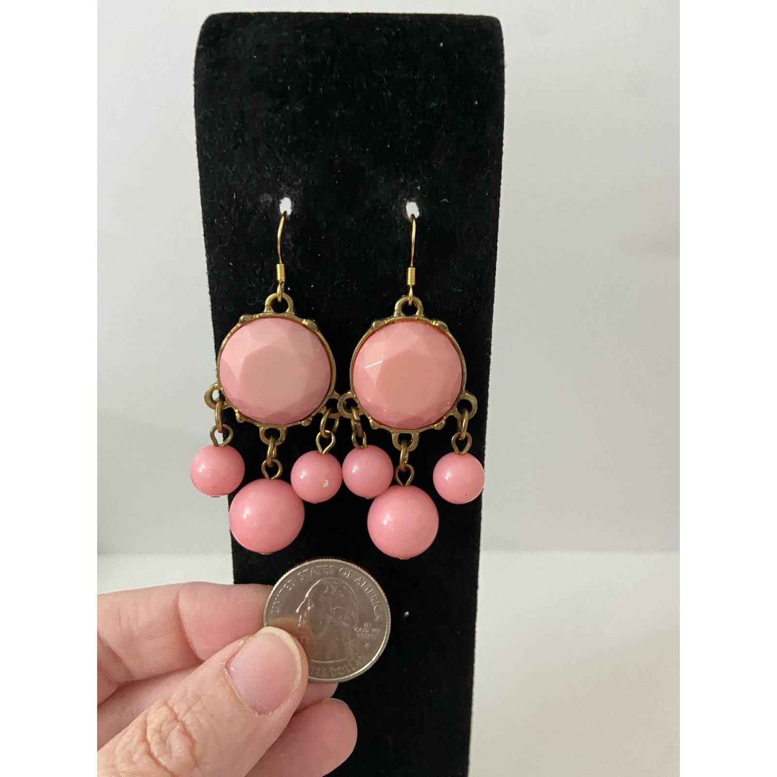 Handmade Upcycled vintage pink circle earrings Size ONE SIZE - 2 Thumbnail