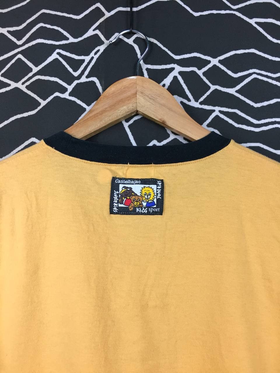 Jean Charles De Castelbajac Vtg 90s Castelbajac Kids Sport Jungle Friends Pop Art Tee Size US M / EU 48-50 / 2 - 6 Thumbnail