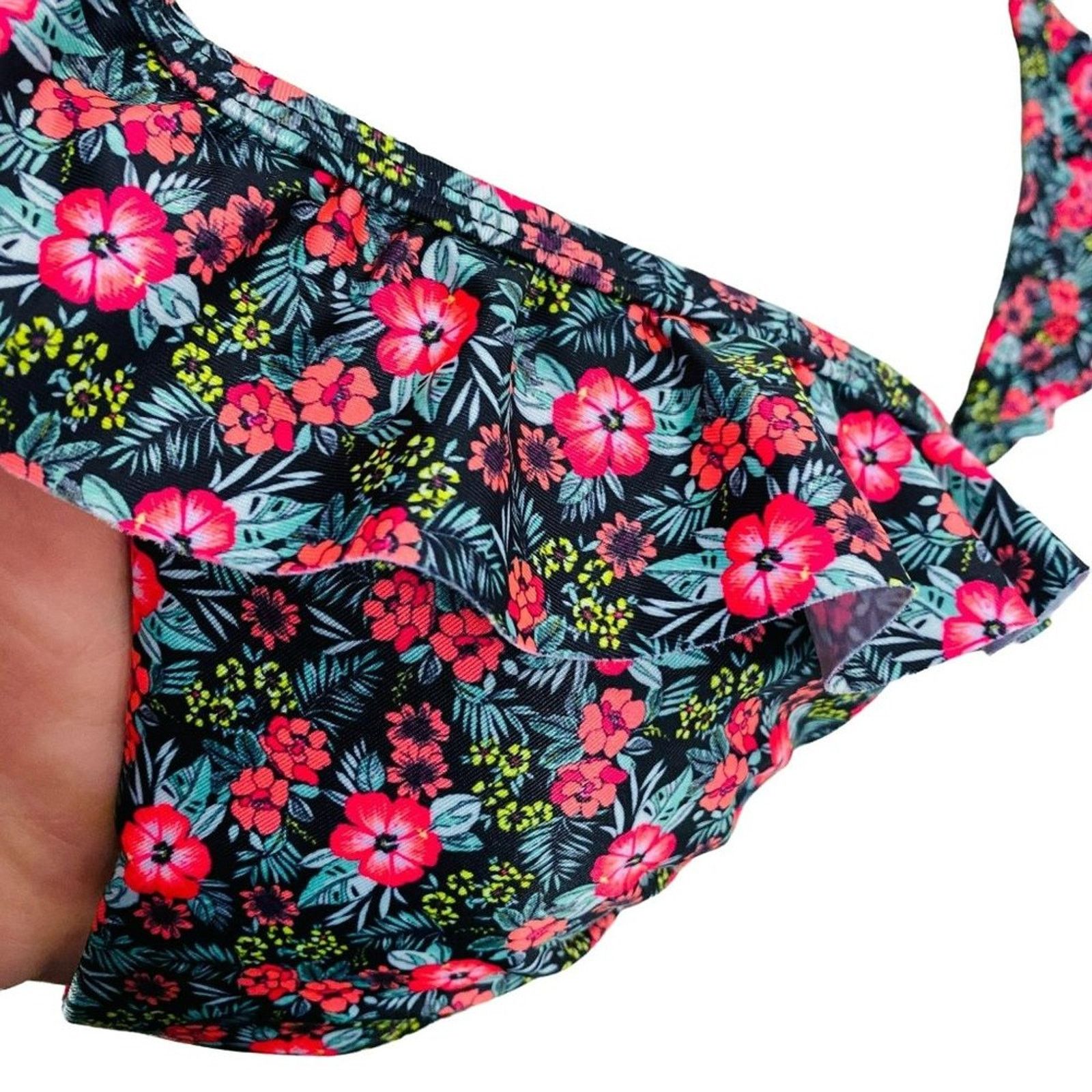 Aeropostale Live Love Dream Aeropostale Floral Ruffle Triangle Top L Size ONE SIZE - 2 Thumbnail