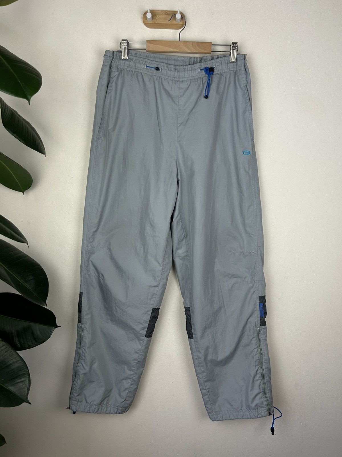 Nike × Vintage Vintage Nike Cargo Track Pants Y2K Size US 32 / EU 48 - 1 Thumbnail