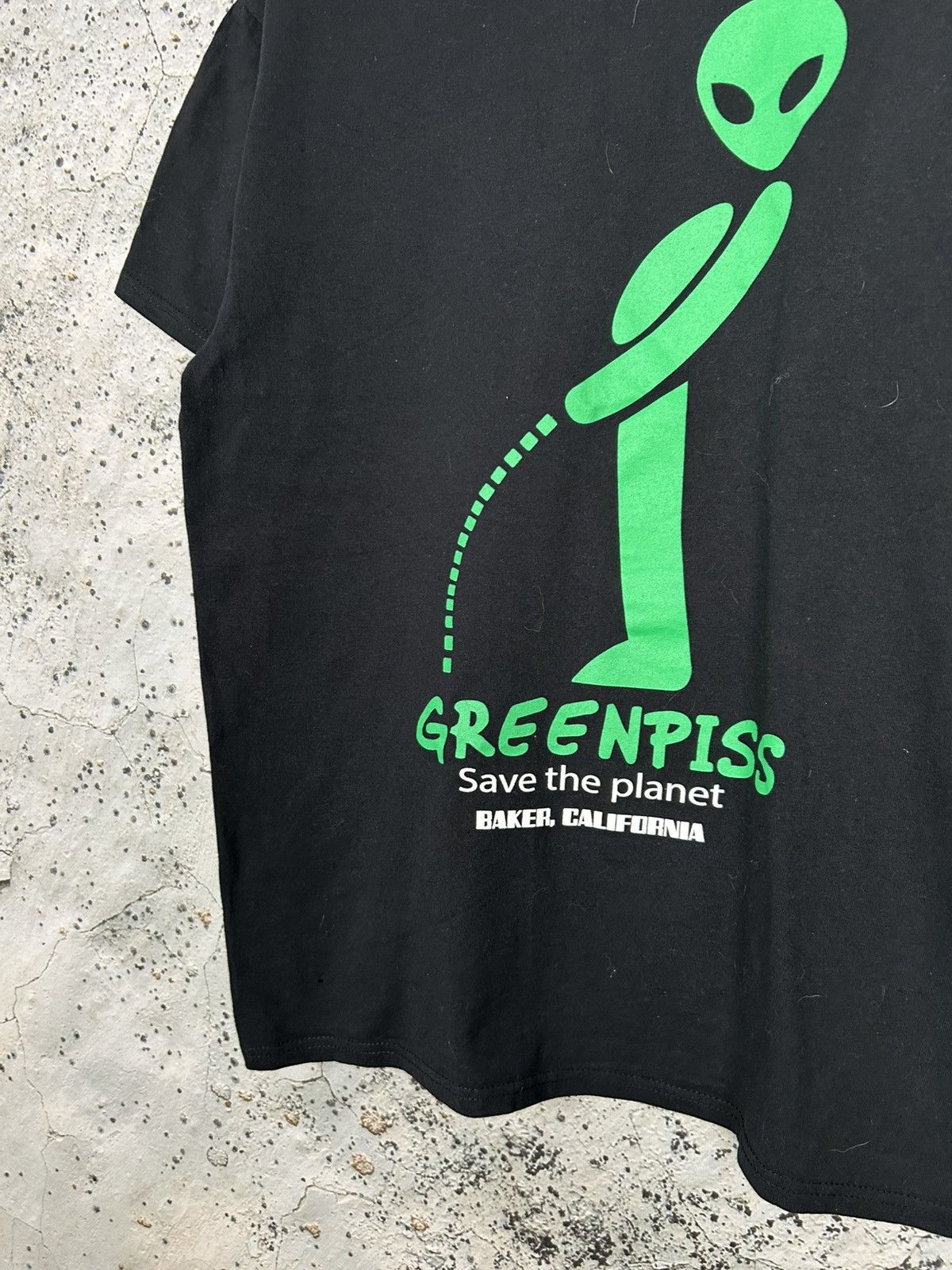 Vintage Vintage Greenpiss UFO Alien Graphic Tee Humor Skate Baggy Size US L / EU 52-54 / 3 - 4 Thumbnail