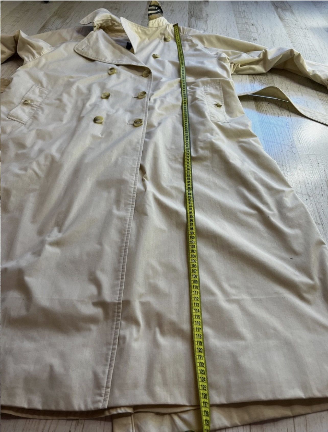 Burberry Burberry Burberrys Vintage Trench Coat Beige Belted L–XL Size US L / EU 52-54 / 3 - 14 Thumbnail