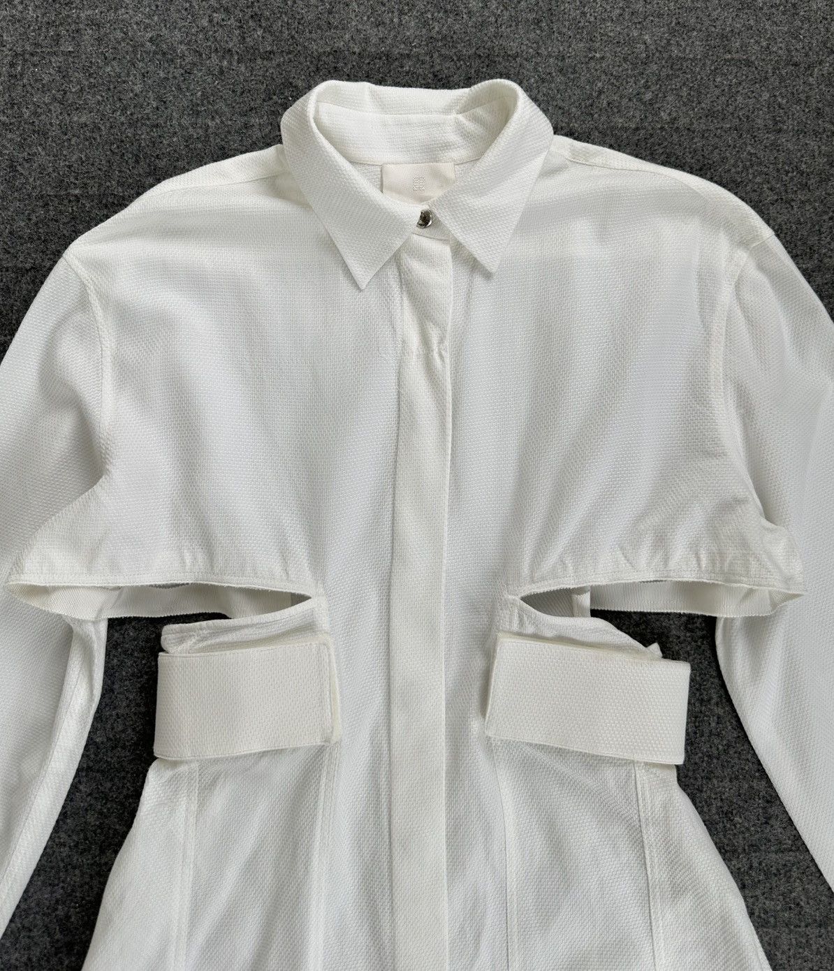 Givenchy Givenchy - Cut Out Slim - Button Down Shirt - Pearl White Size XXS / US 00 / IT 34 - 4 Thumbnail