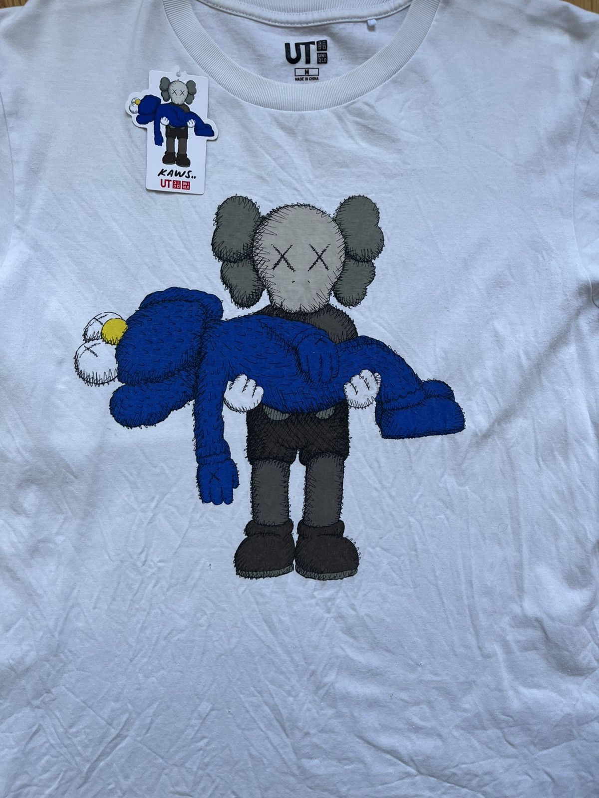 Kaws × Uniqlo Kaws uniqlo gone tee Size US M / EU 48-50 / 2 - 2 Thumbnail