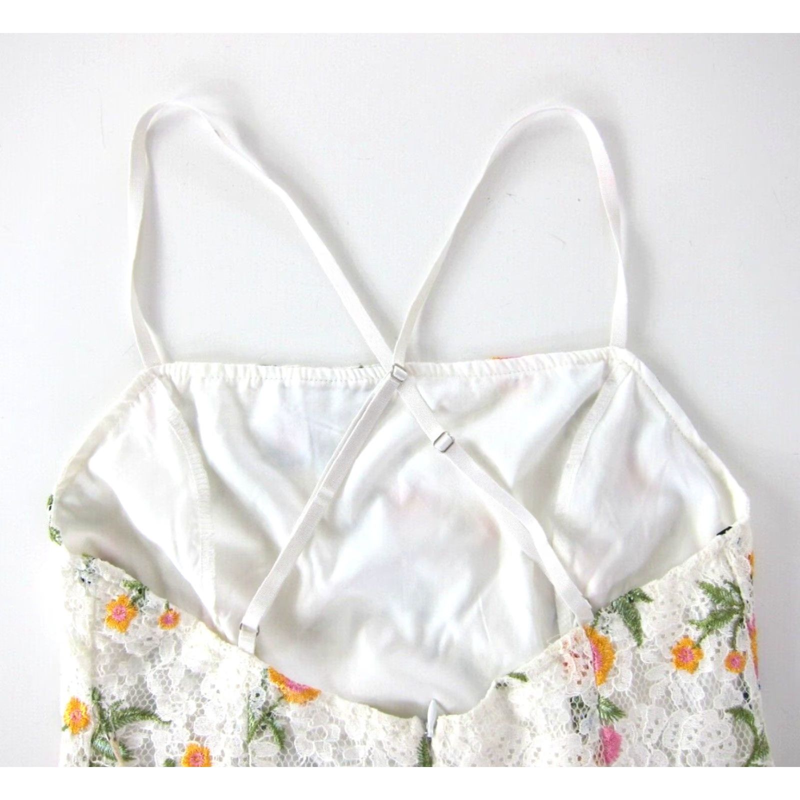 Forever 21 FOREVER 21 Slip Dress NWT Floral Lace White Pink Green M Dress Women Size M / US 6-8 / IT 42-44 - 6 Thumbnail