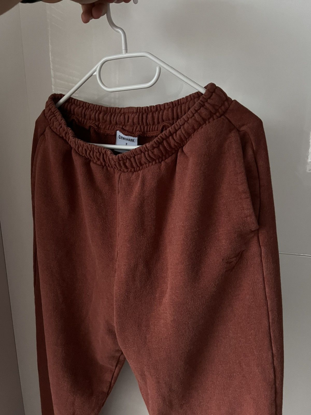 Gymshark Gymshark Red Onyx Embroidered Logo Buggy Sport Jogger Pants Size US 34 / EU 50 - 3 Thumbnail